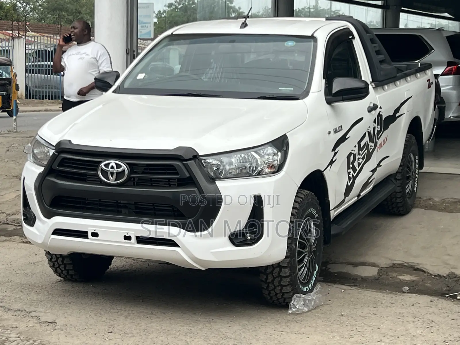 Toyota Hilux 2020 White