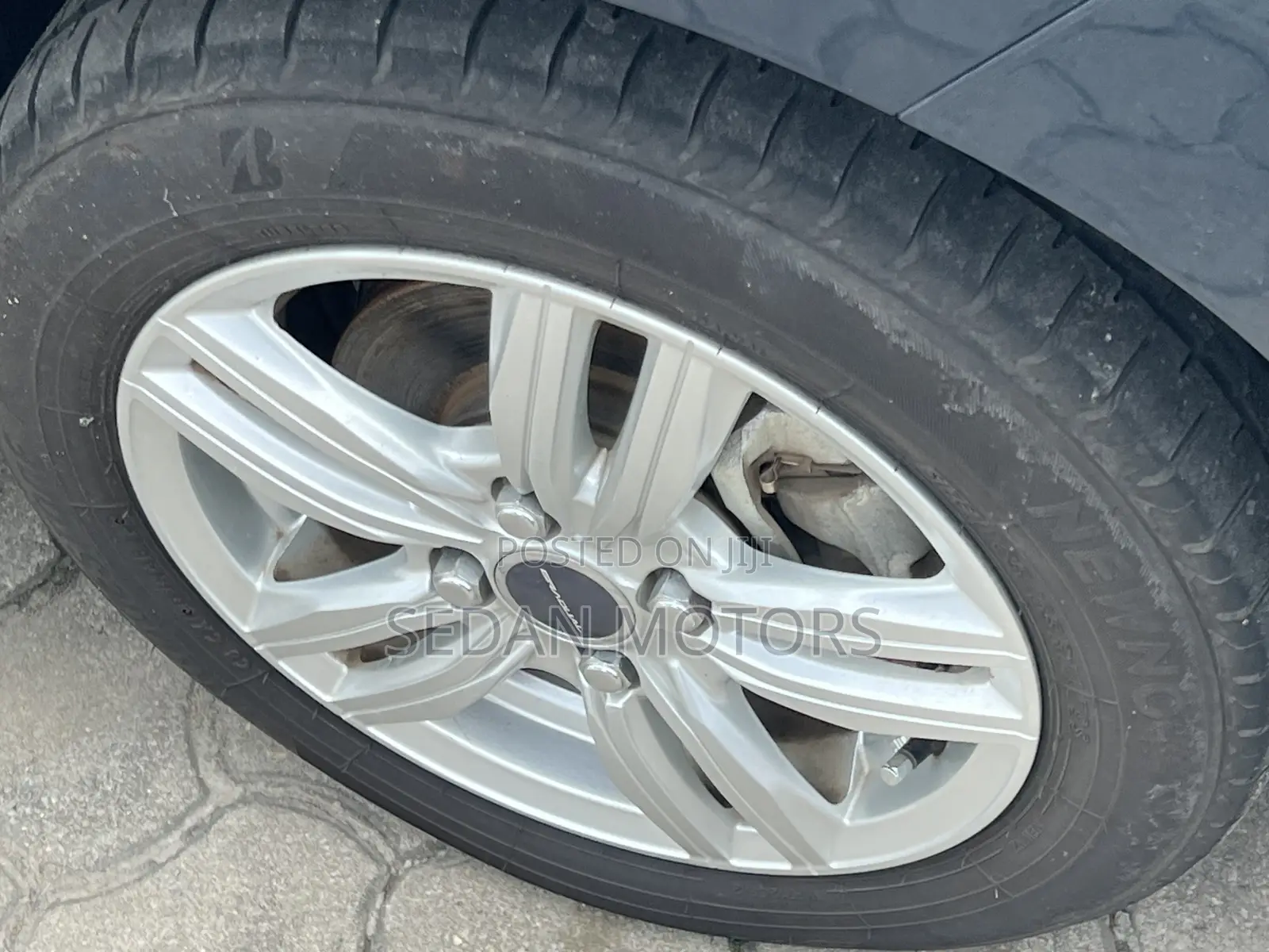 Toyota Tank 1.0 FWD 2020 Blue