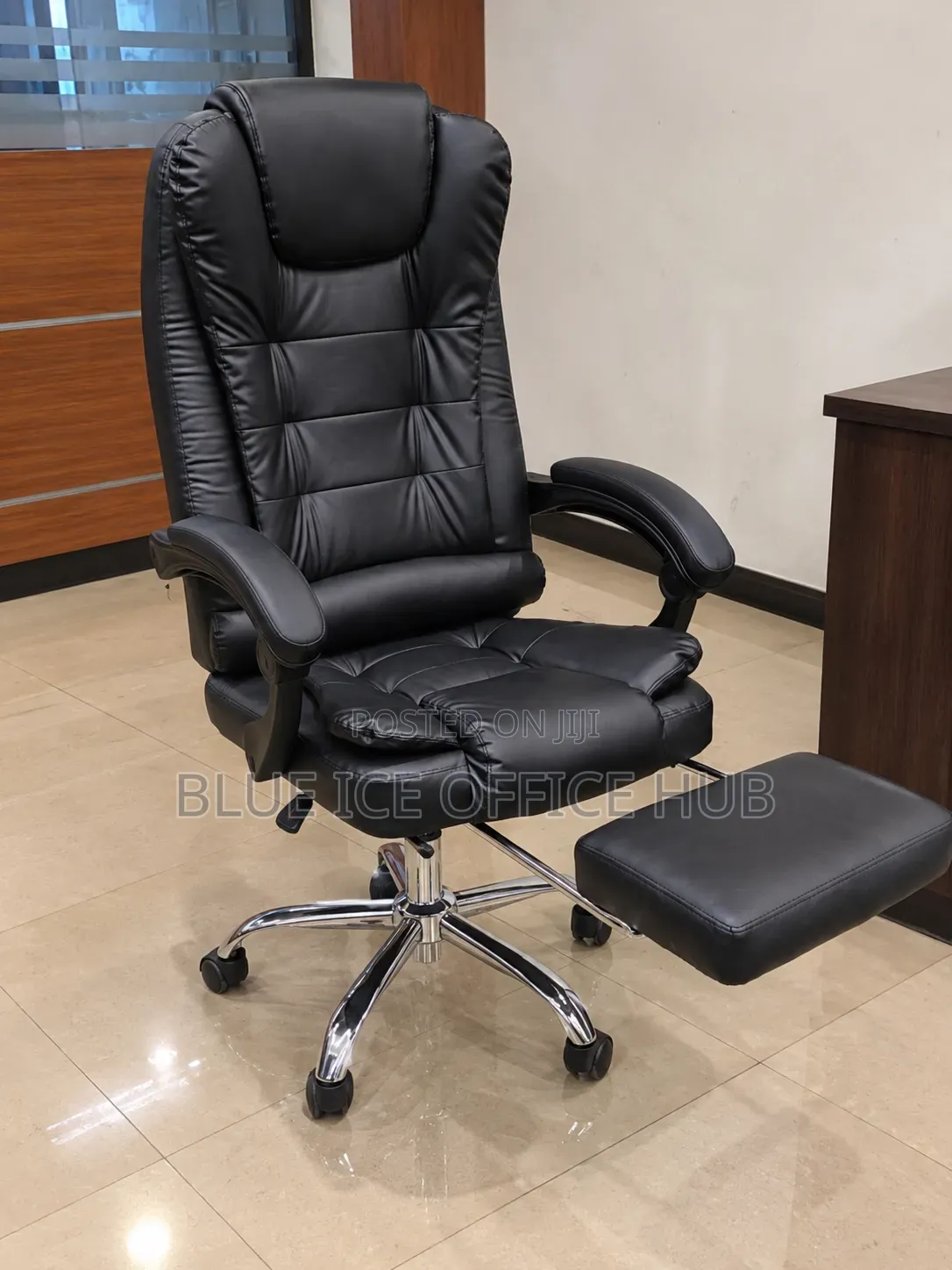 Black Executive Office Chair With Footrest – Reclining Office Chair