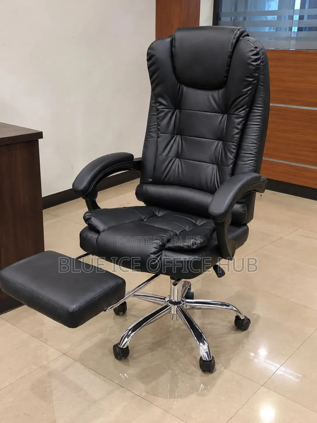 Black Executive Office Chair With Footrest – Reclining Office Chair