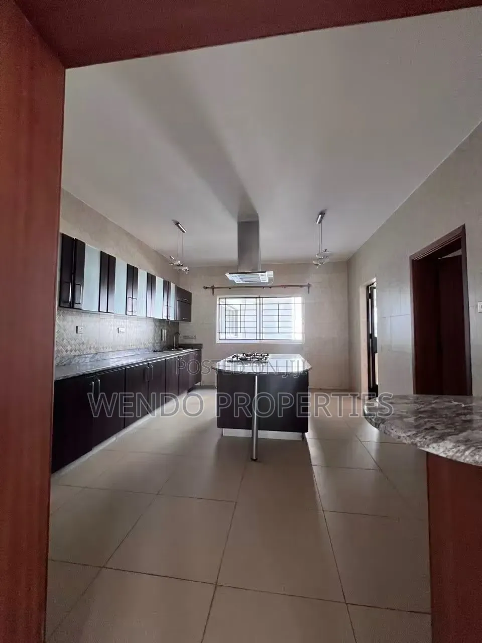 3bdrm Apartment in Kileleshwa for rent