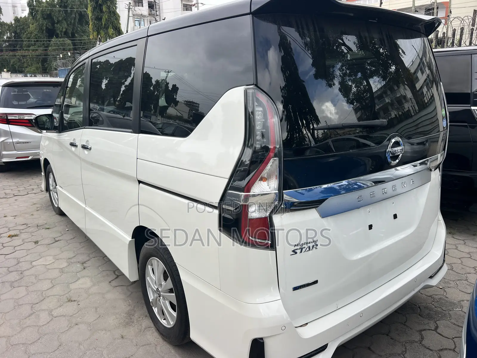 Nissan Serena 2019 White