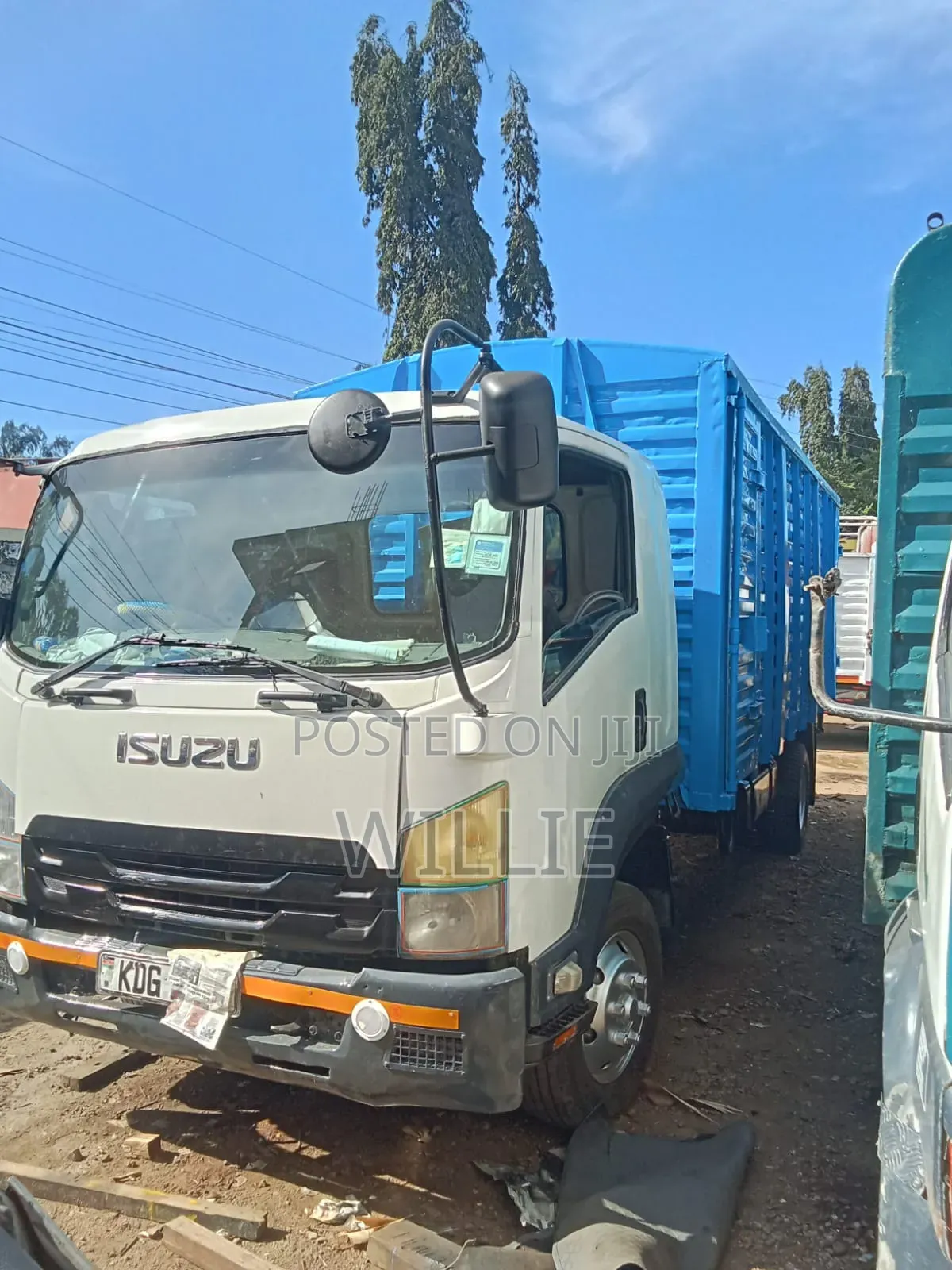 Isuzu FRR Newshape