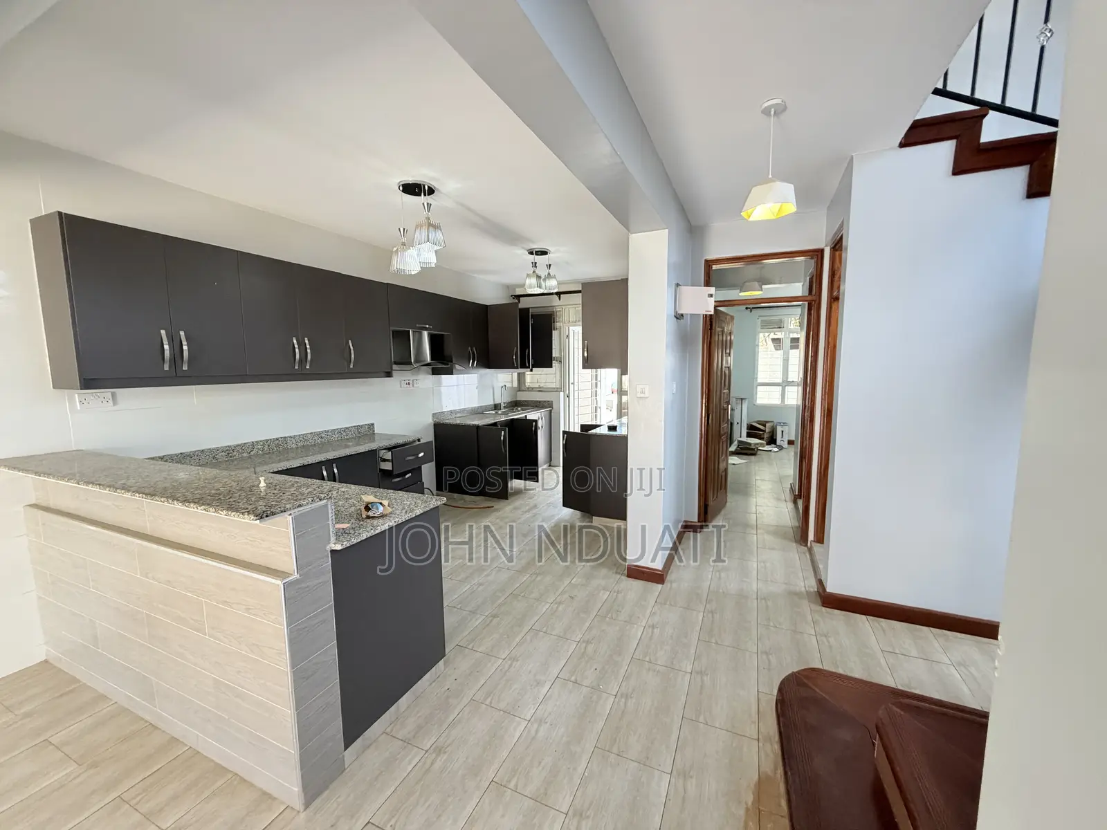 5bdrm Maisonette in Kamakis Estate for rent