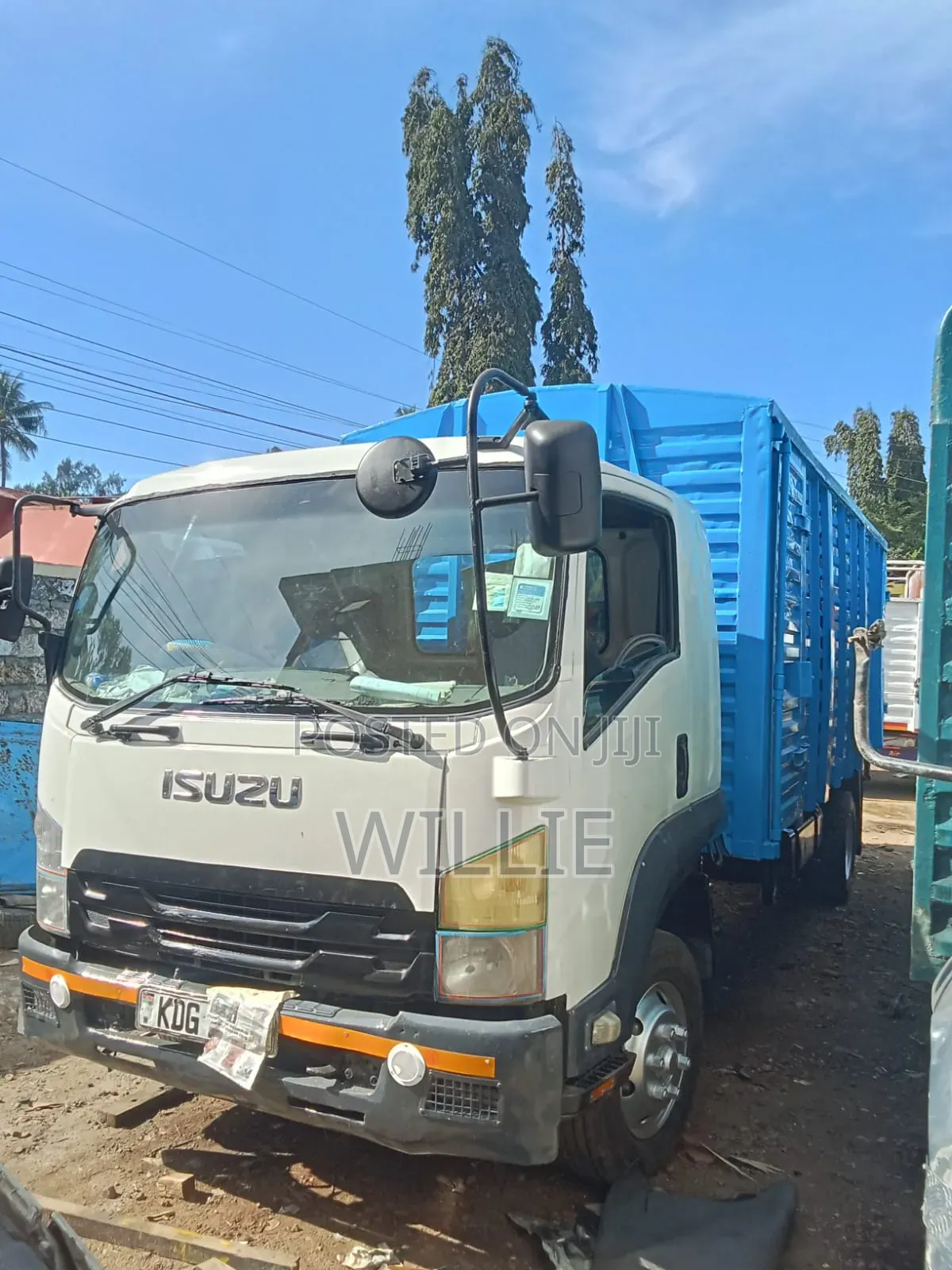Isuzu FRR Newshape