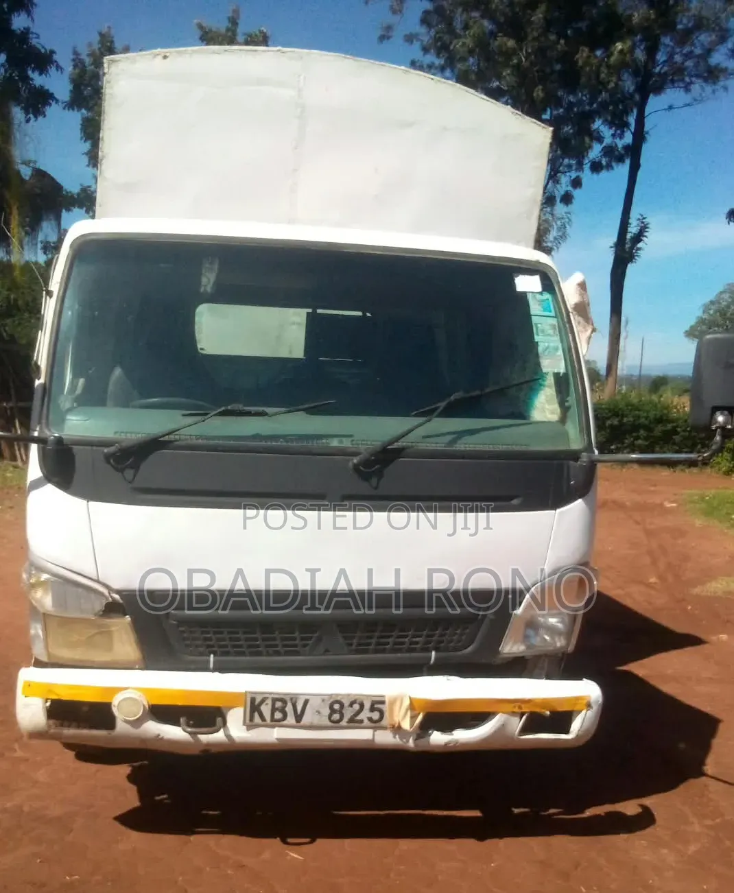 Mitsubishi Canter 2010 White