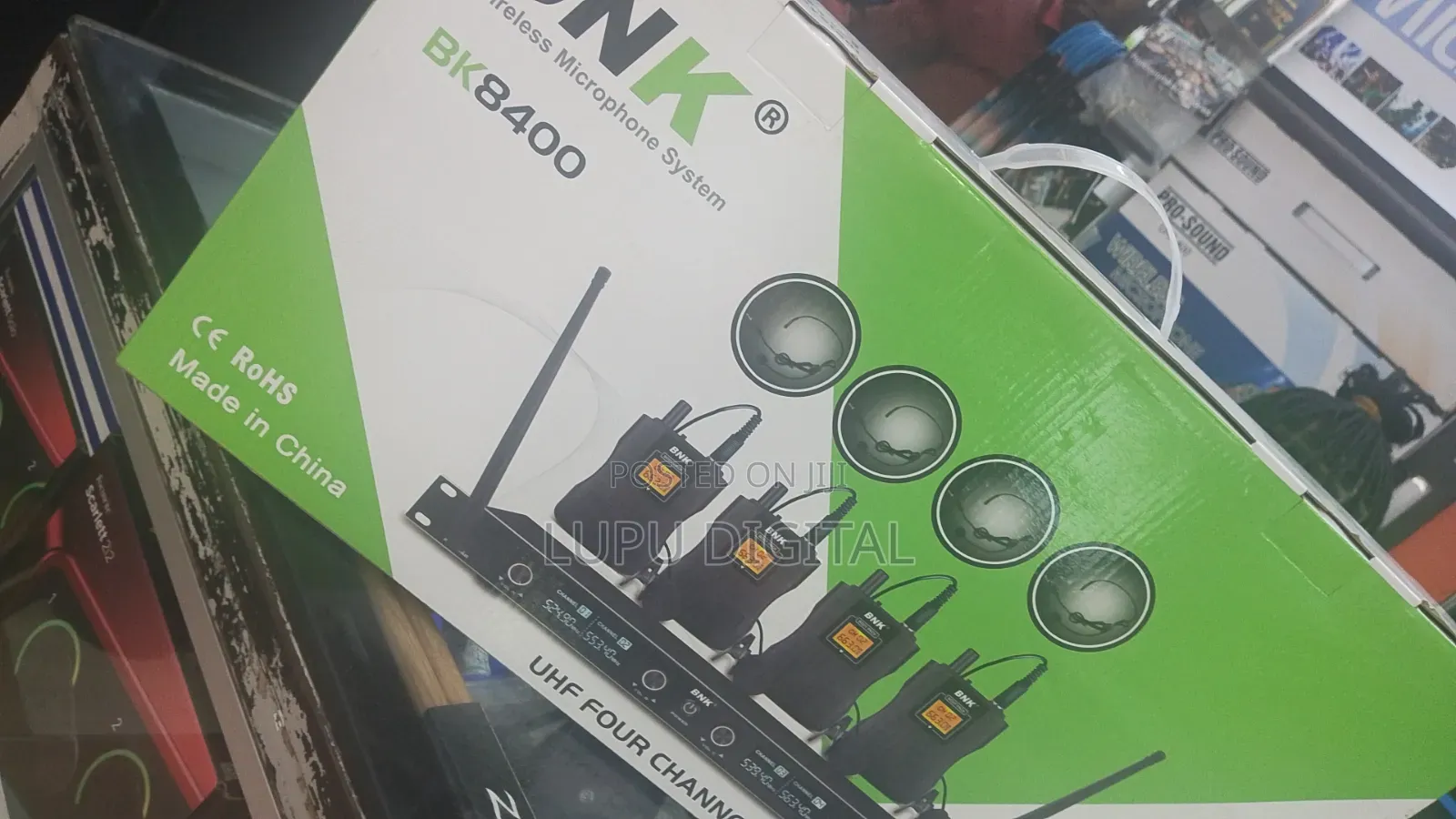 BNK BK8400 Wireless Microphone System