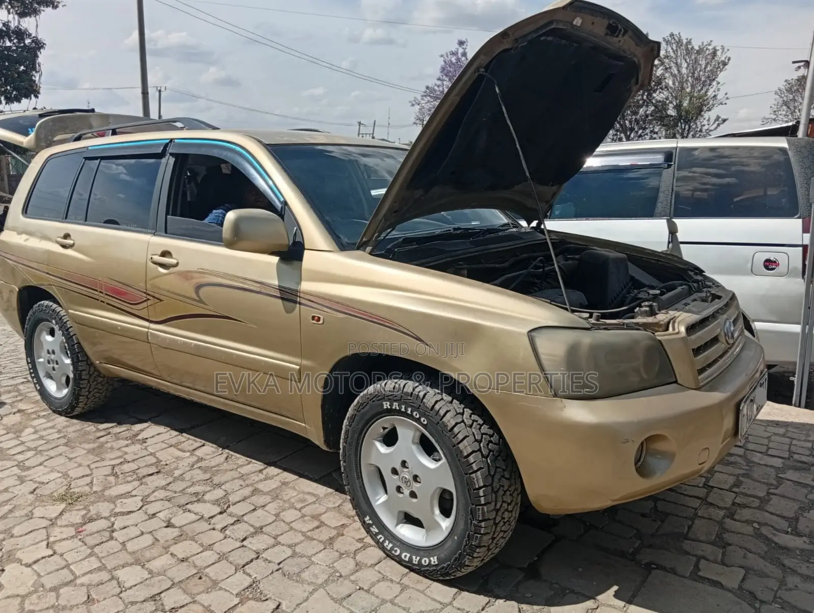 Toyota Kluger 2003 Gold