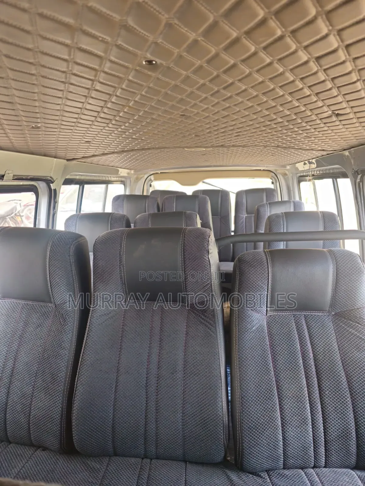 Toyota Grand HiAce 2002 Silver