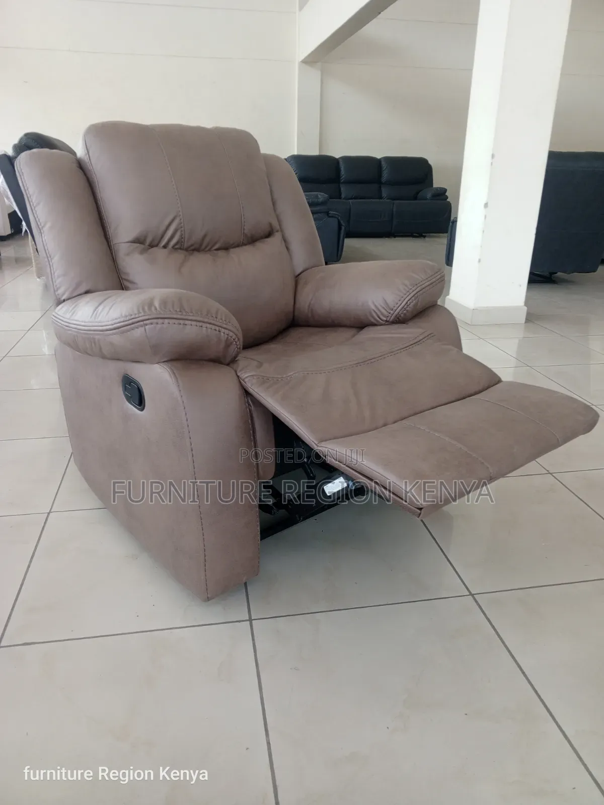 Single Seater Luxurious Recliner Sofa