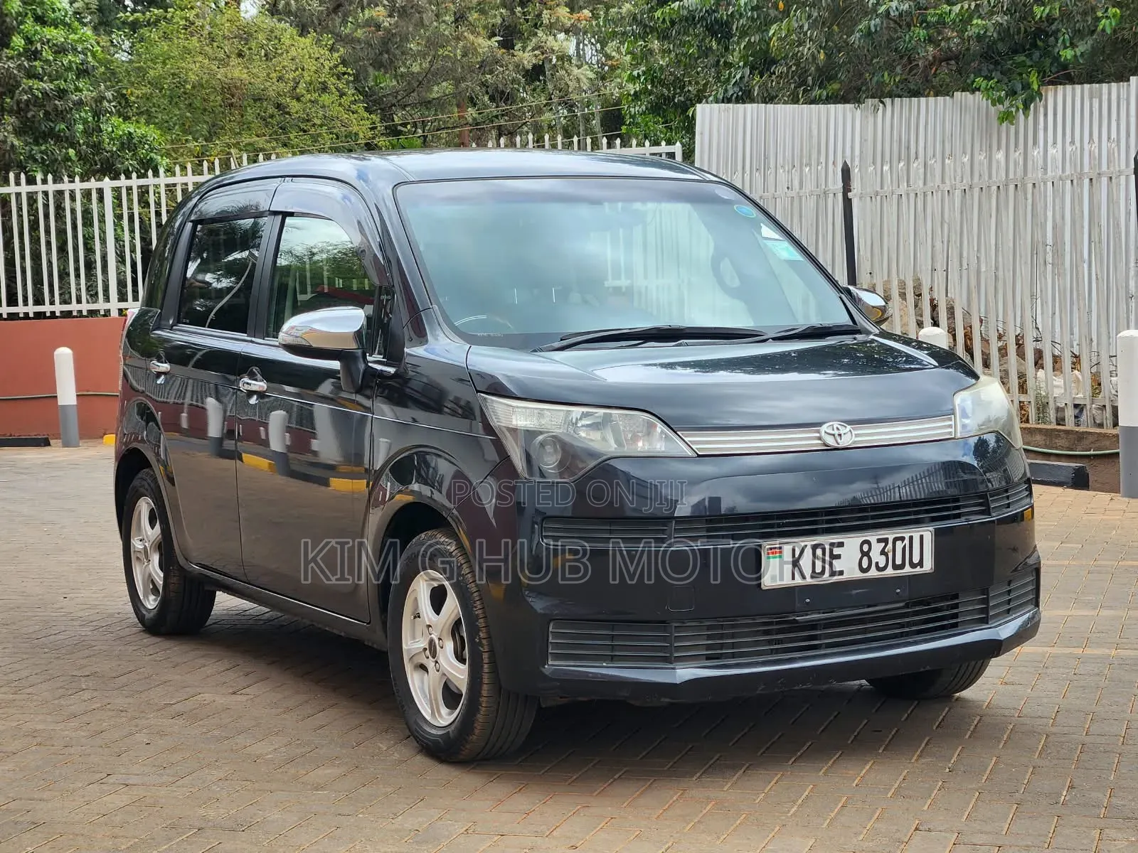 Toyota Spade 1.5 2015 Black