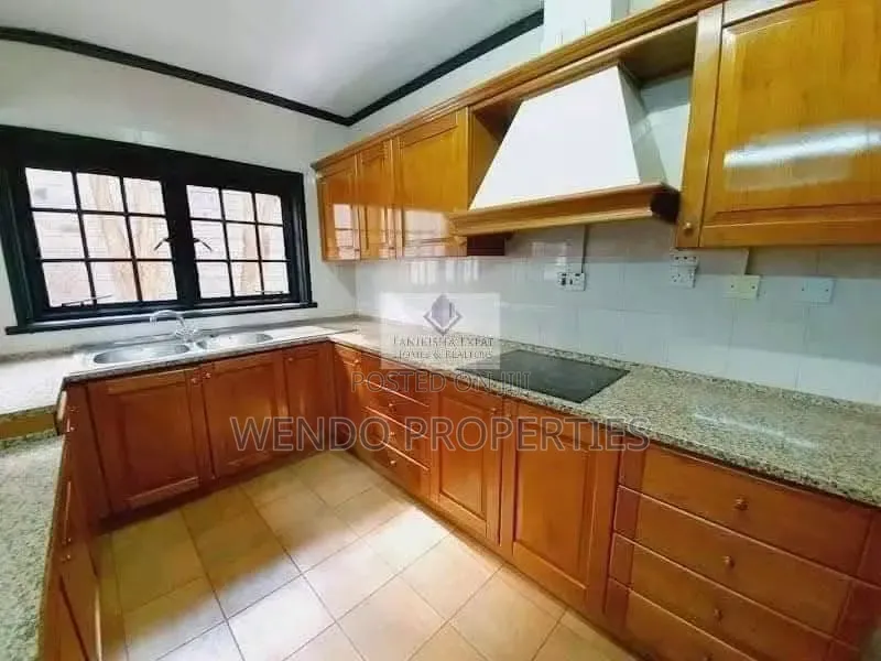 4bdrm Villa in Muthangari for rent