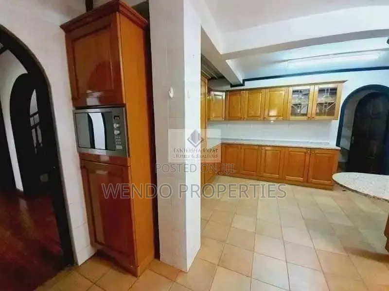 4bdrm Villa in Muthangari for rent