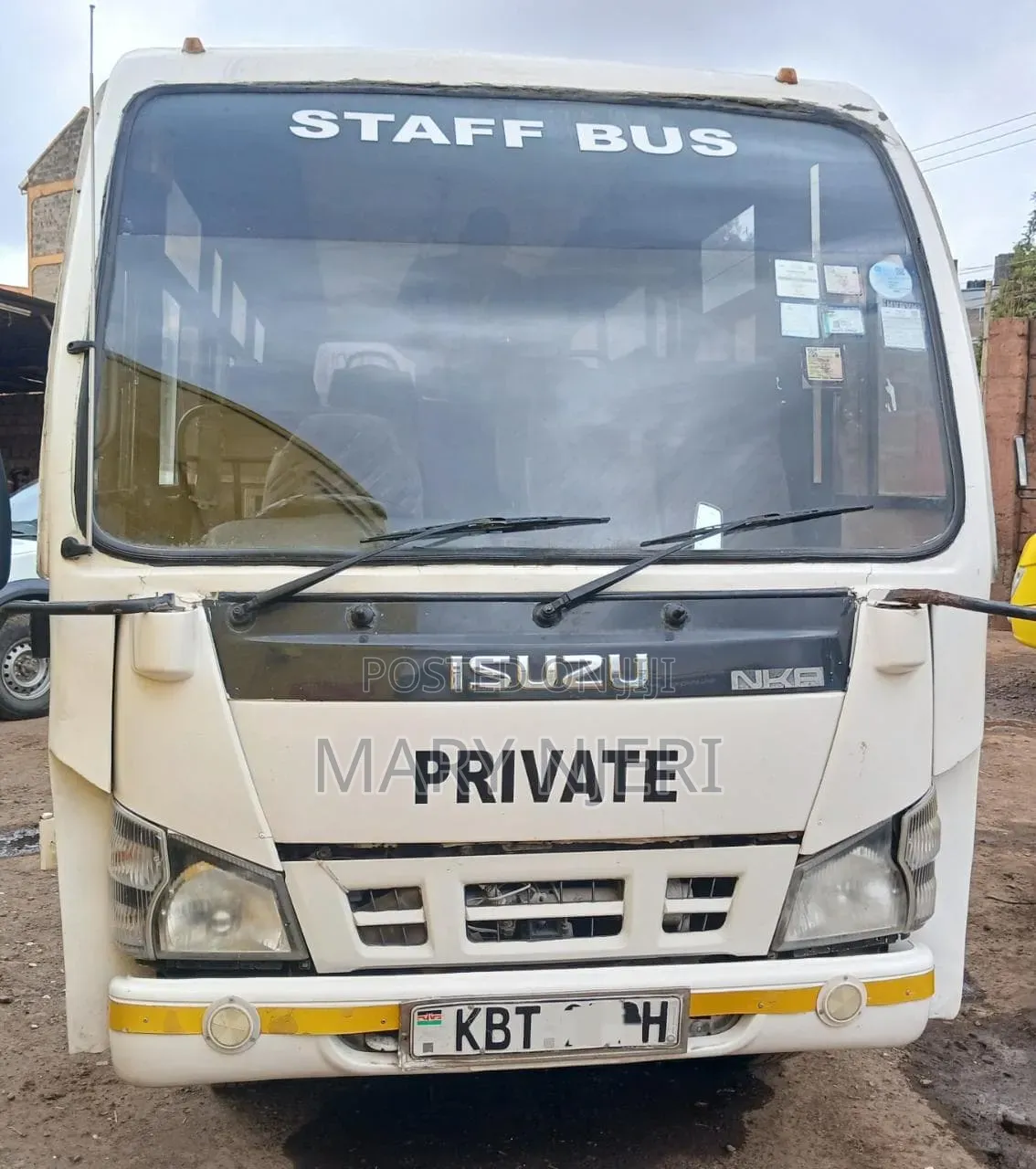 Isuzu Executive LX 2010 White