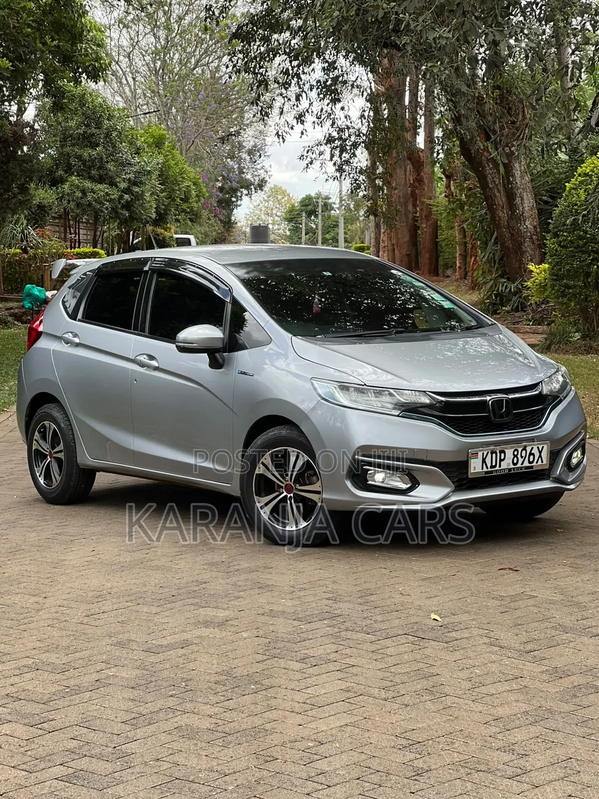 Honda Fit 2017 Silver