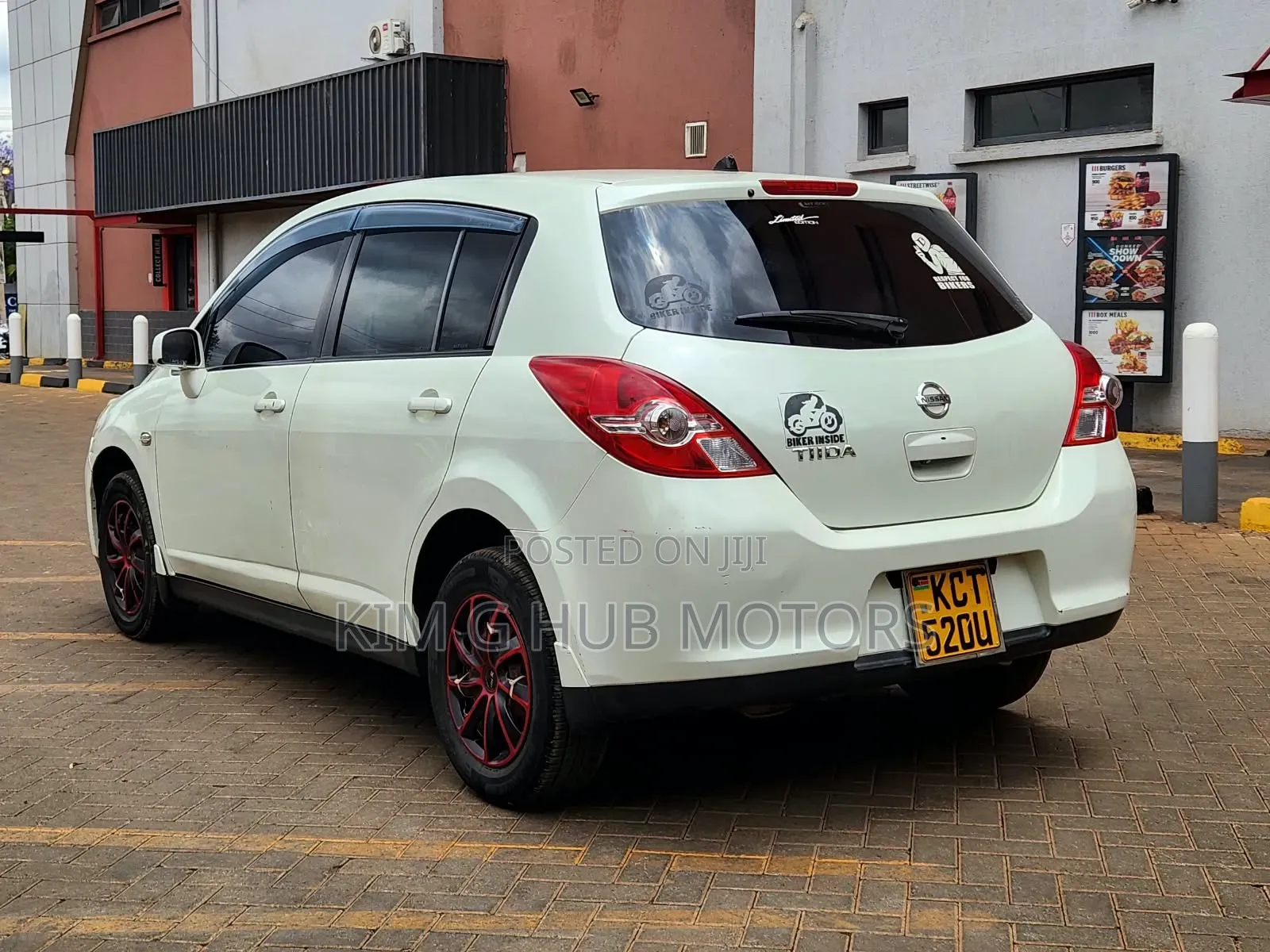 Nissan Tiida 1.5L 16V 2011 Pearl