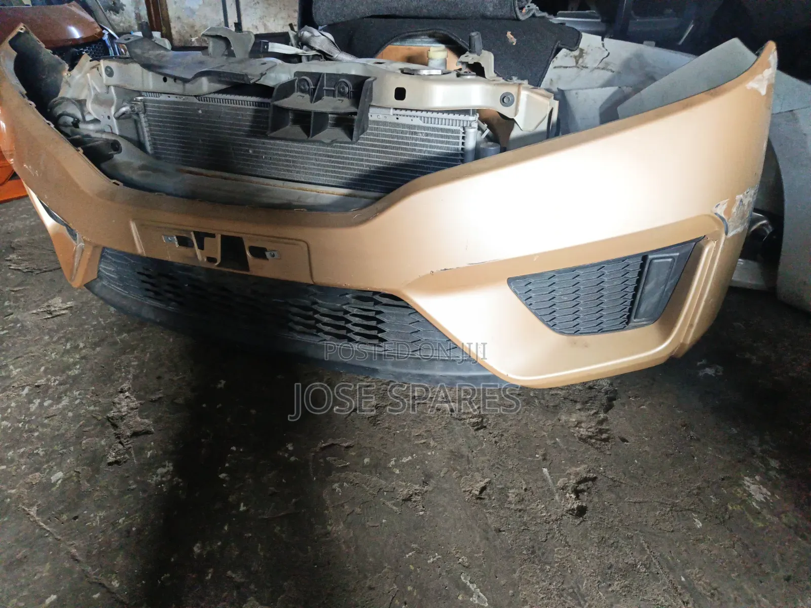 Honda Fit Gk3/Gk5 Nosecut