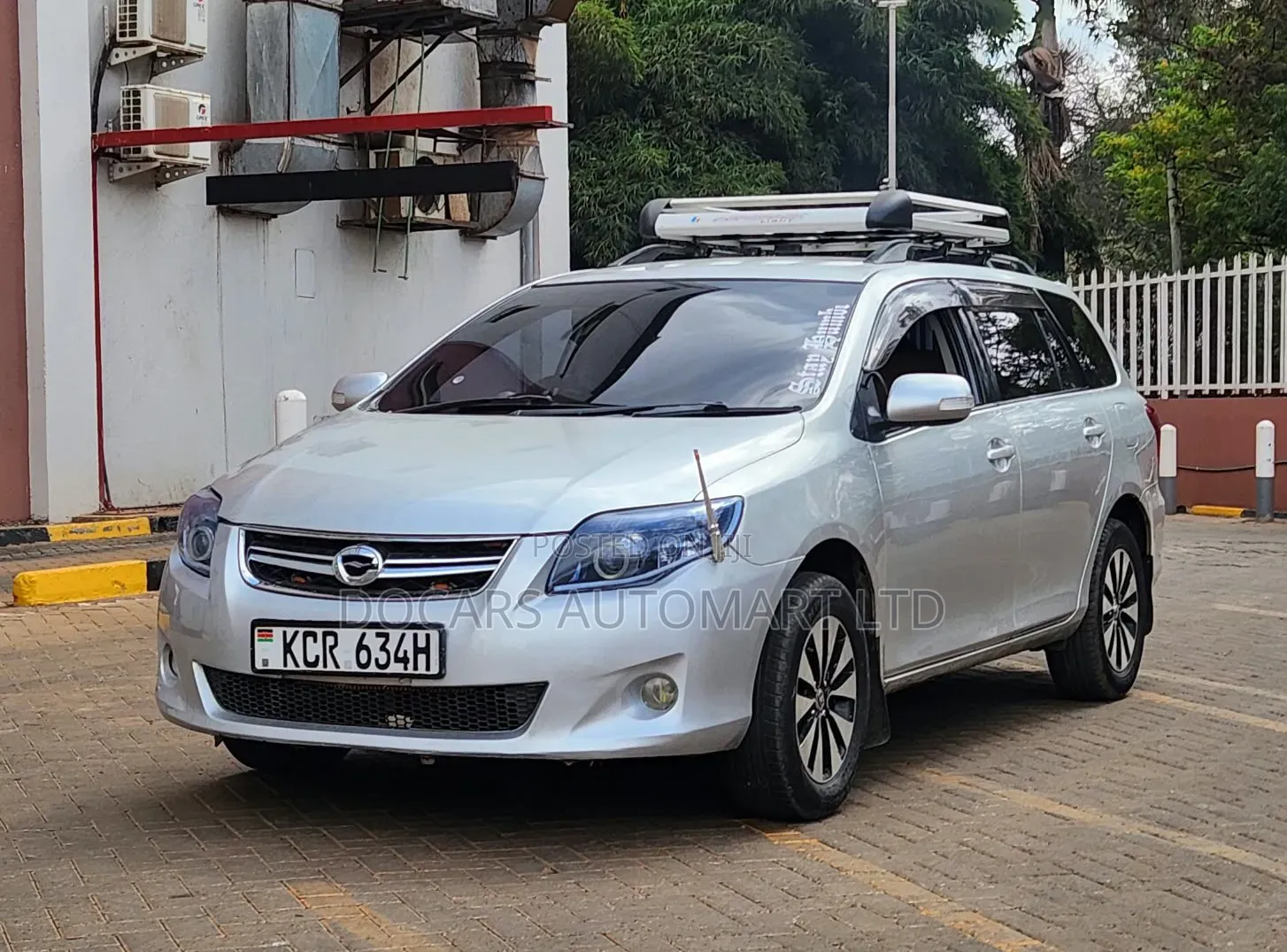 Toyota Corolla Fielder 1.5 Petrol FWD 2011 Silver