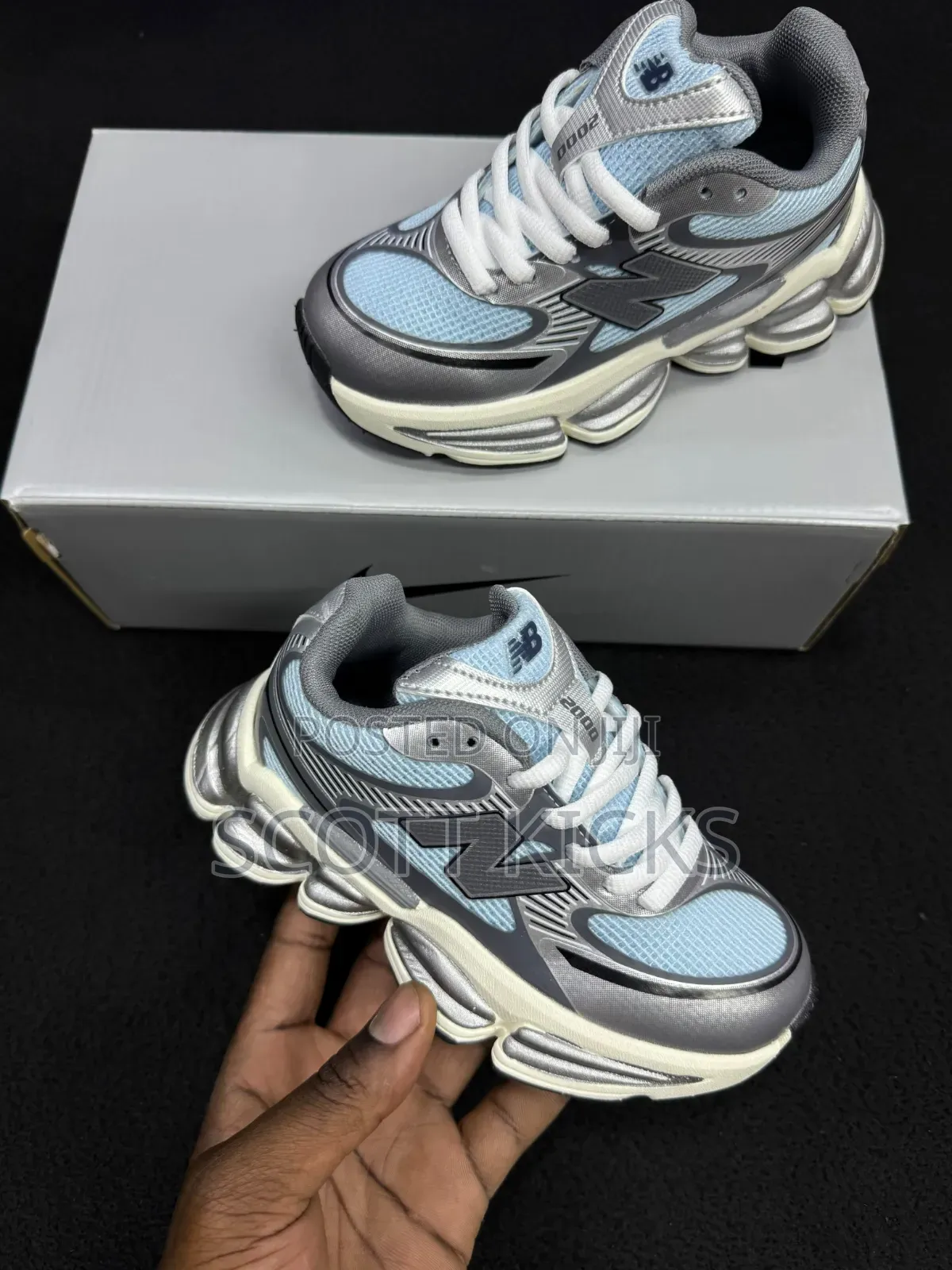 Kids Newbalance Sizes 25 to 35
