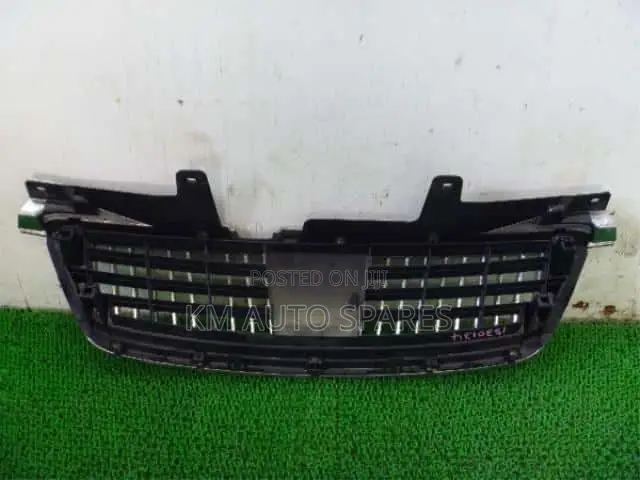 Nissan Bluebird Sylphy Grill.