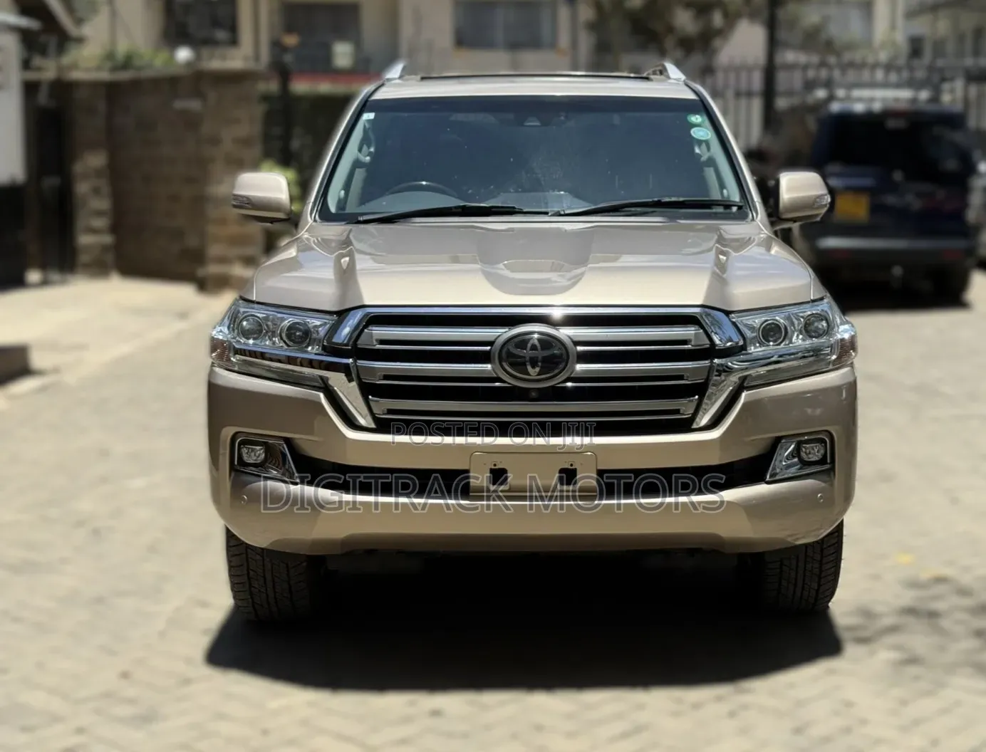Toyota Land Cruiser 2017 Gold