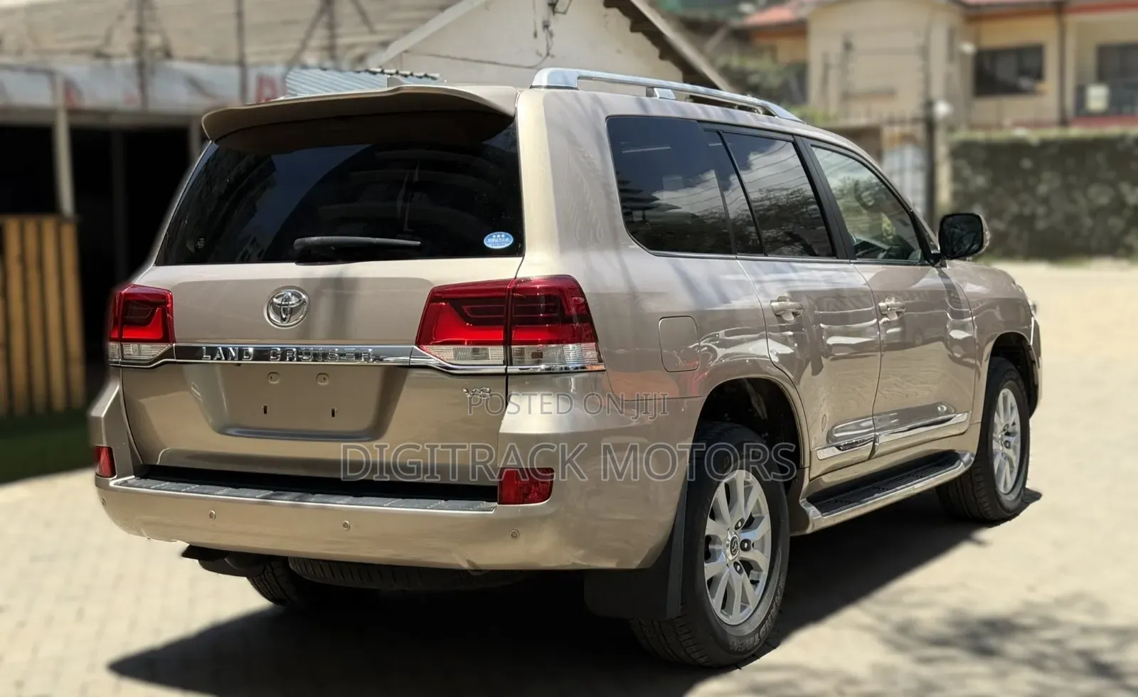 Toyota Land Cruiser 2017 Gold