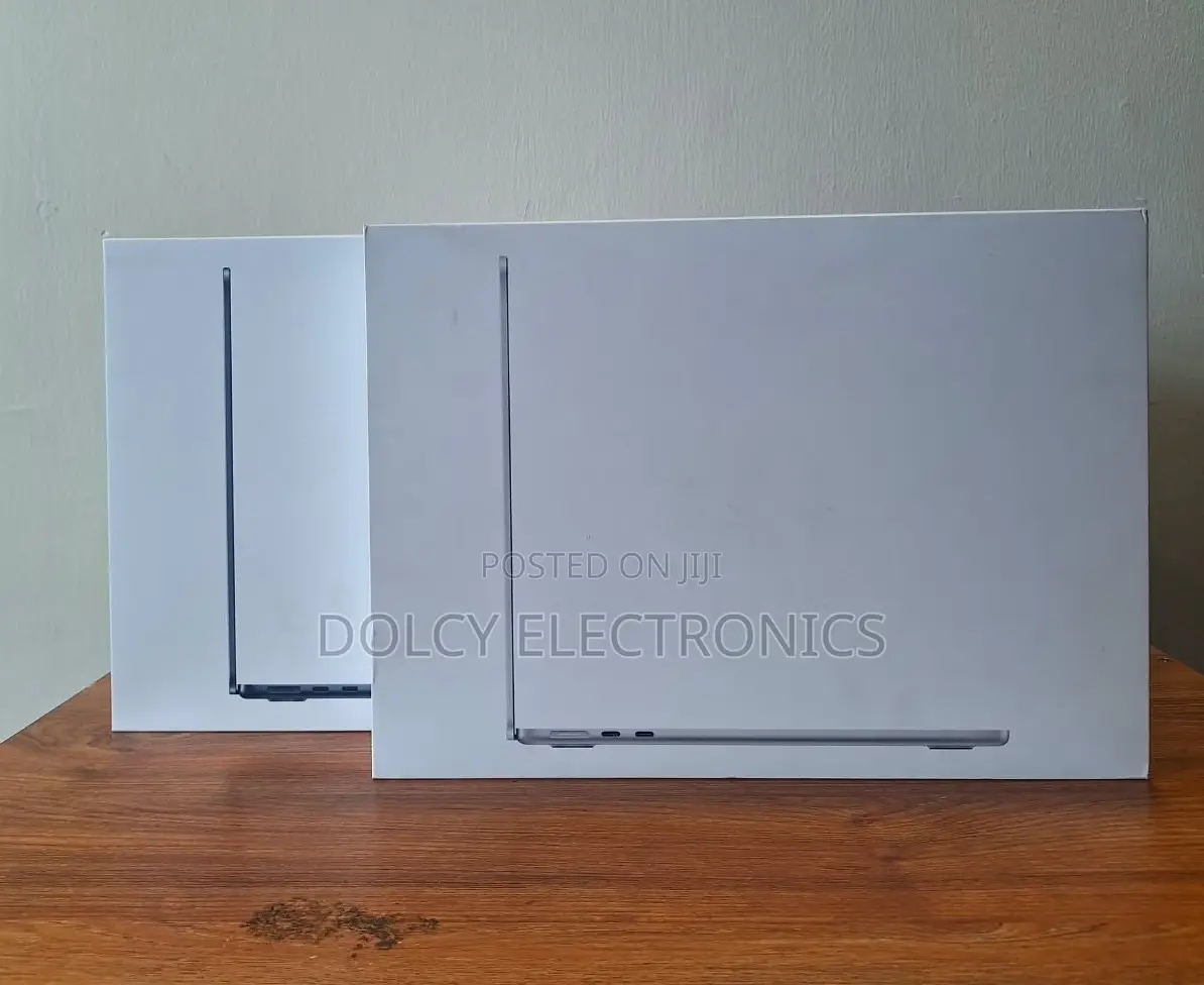 New Laptop Apple MacBook Air 2026 M5 16GB SSD 512GB