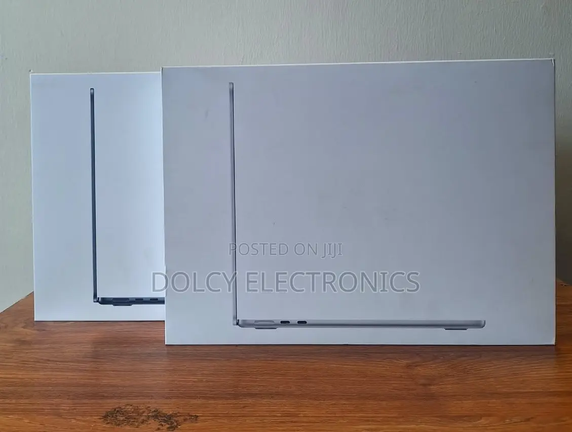 New Laptop Apple MacBook Air 2026 M5 16GB SSD 512GB
