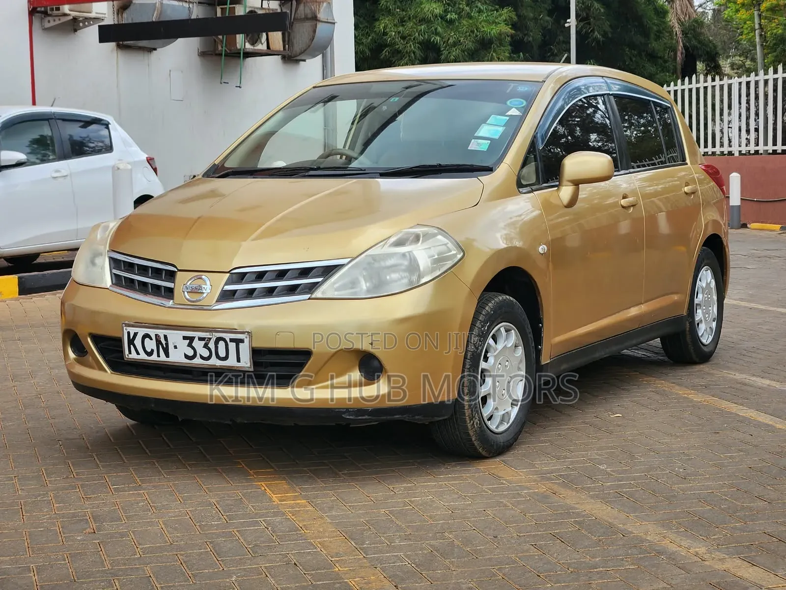 Nissan Tiida 1.5L 16V 2010 Gold