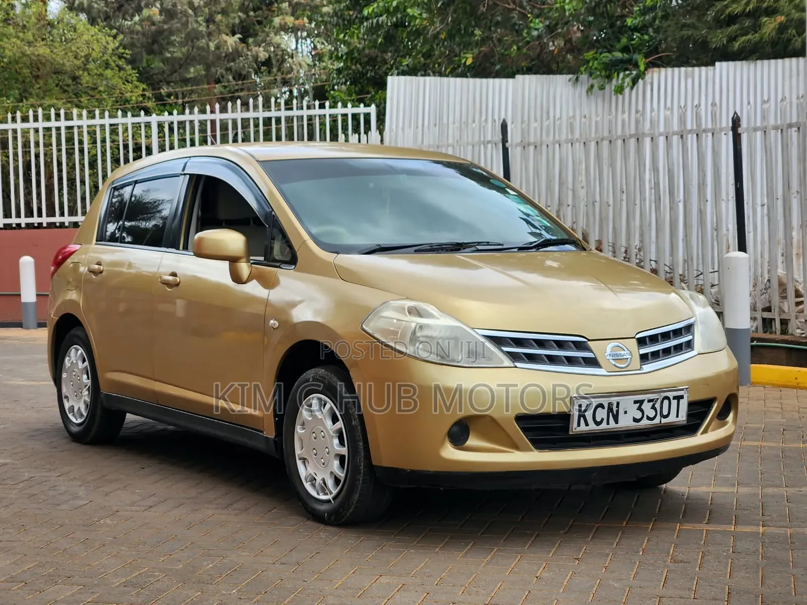 Nissan Tiida 1.5L 16V 2010 Gold