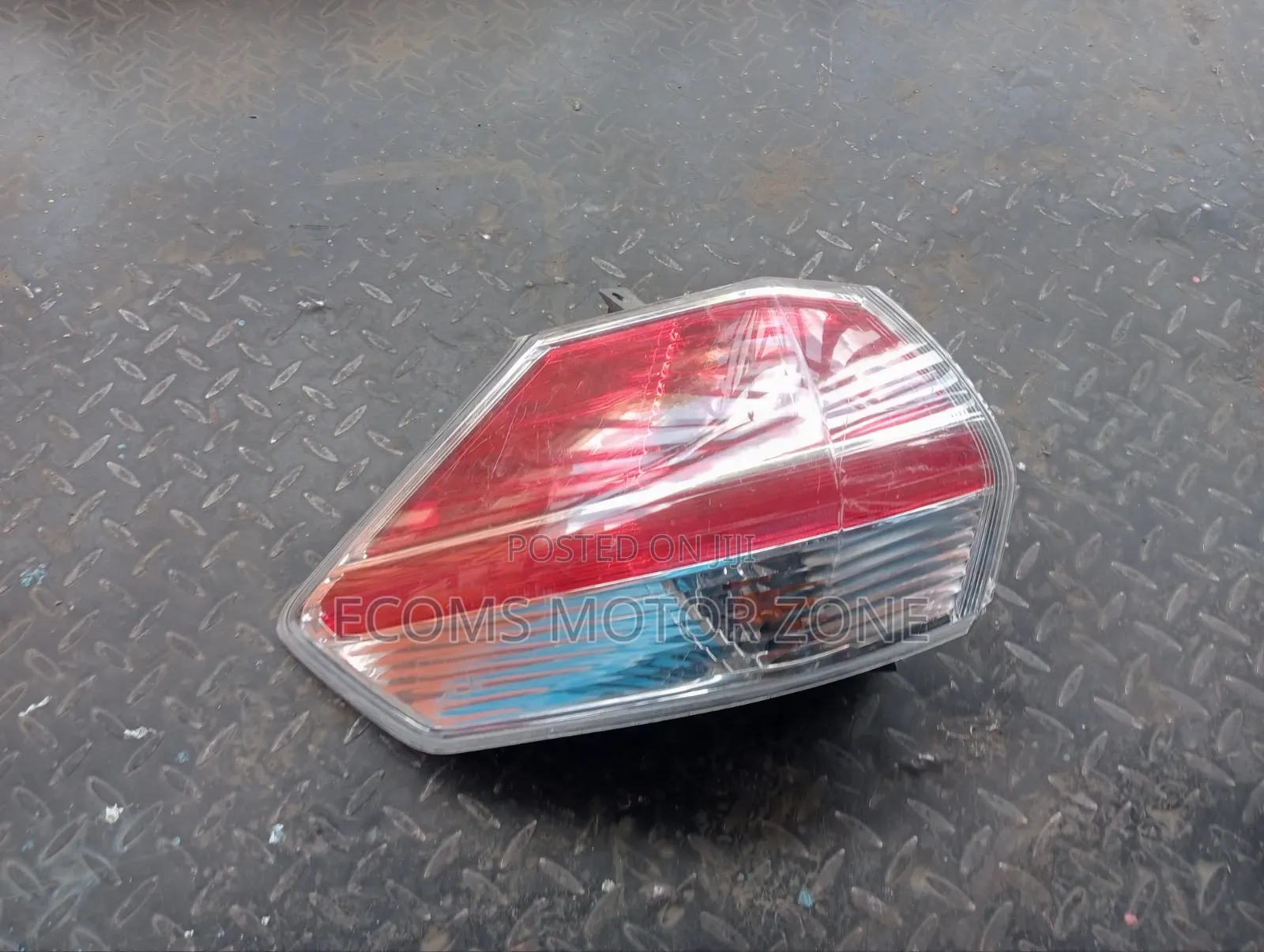 Nissan Xtrail NT 32 Backlight