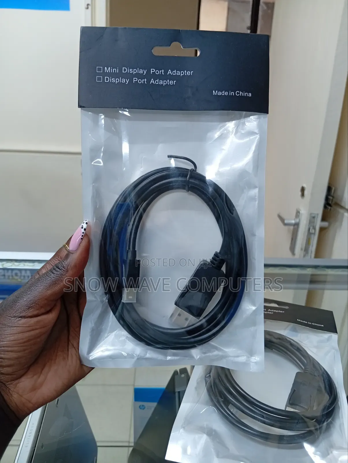 Mini Display to Display Adapter