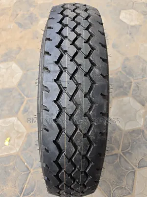 225 /95 R16 Dunlop Tires (Sp Qualifier) Japan