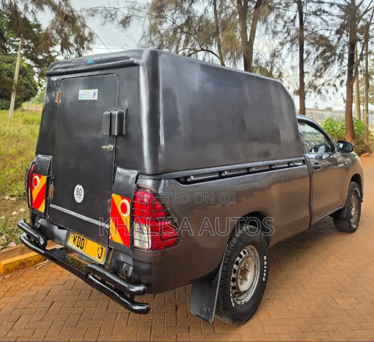 Toyota Hilux 2021 Black