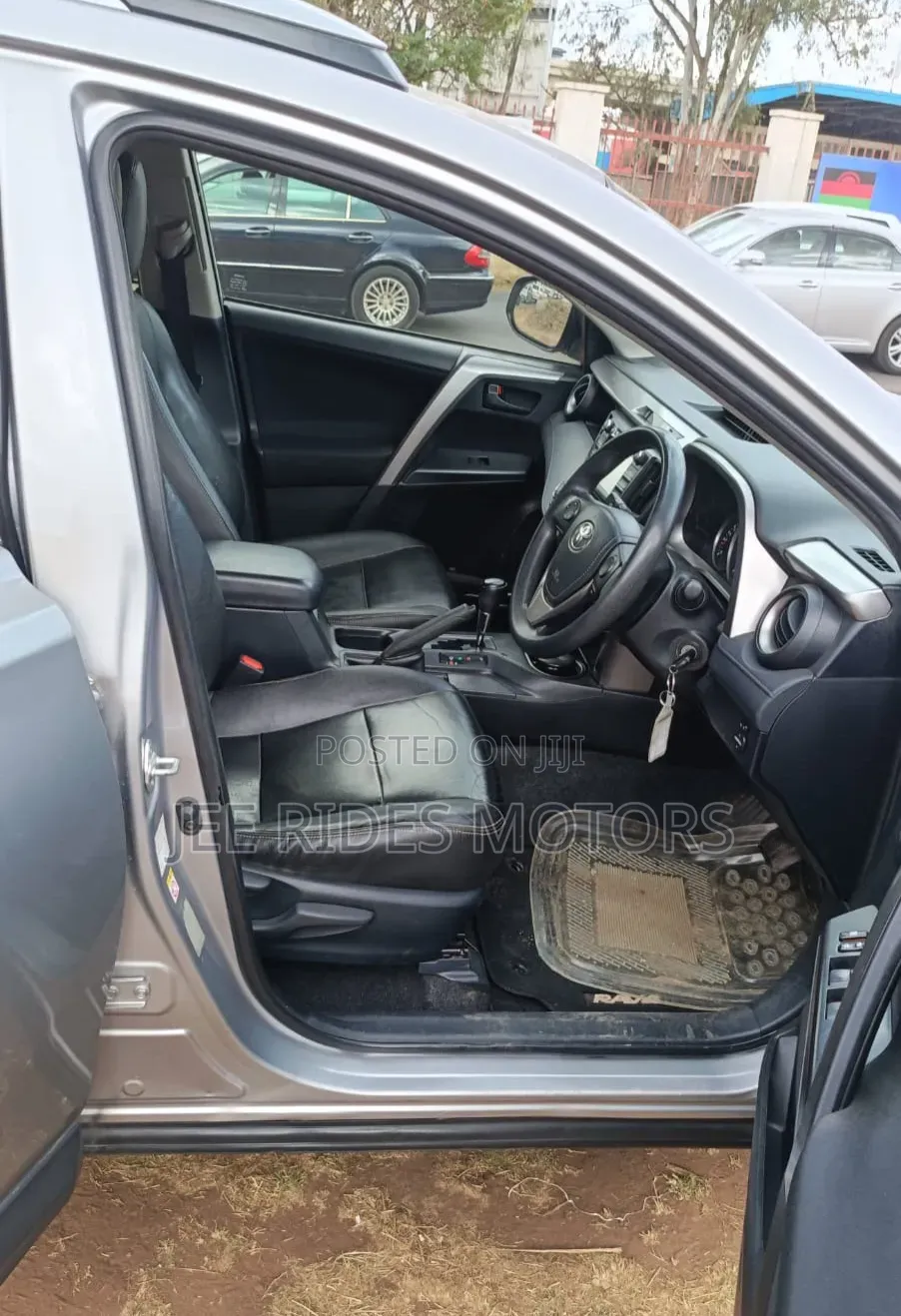 Toyota RAV4 2017 Gray
