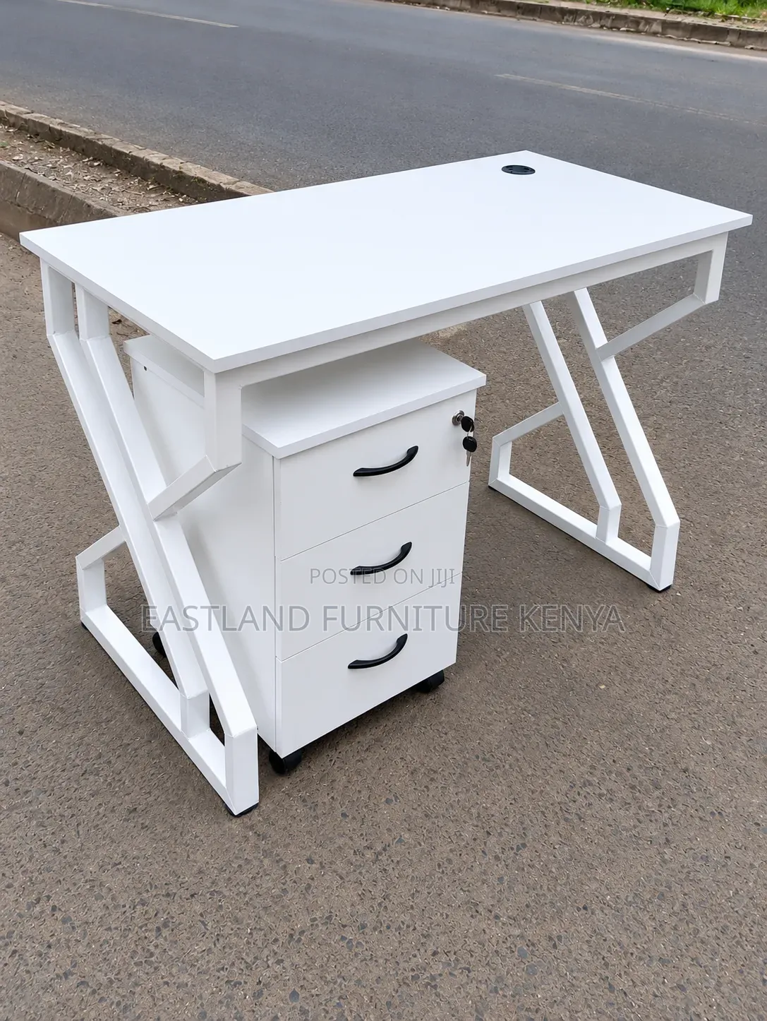 Modern White Office Desk With 3-Drawer Mobile Pedestal and Stylish