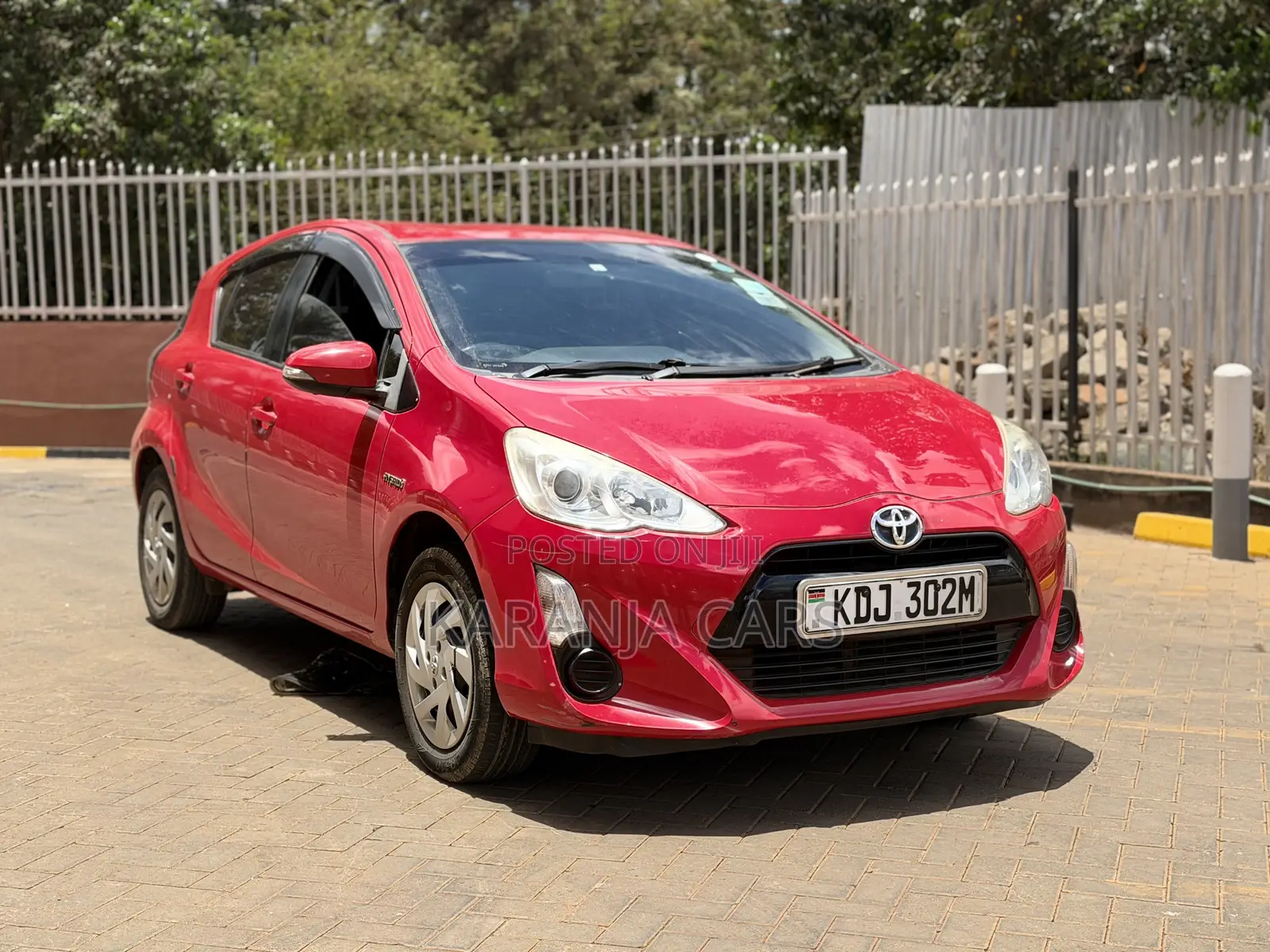 Toyota Aqua 2015 Red