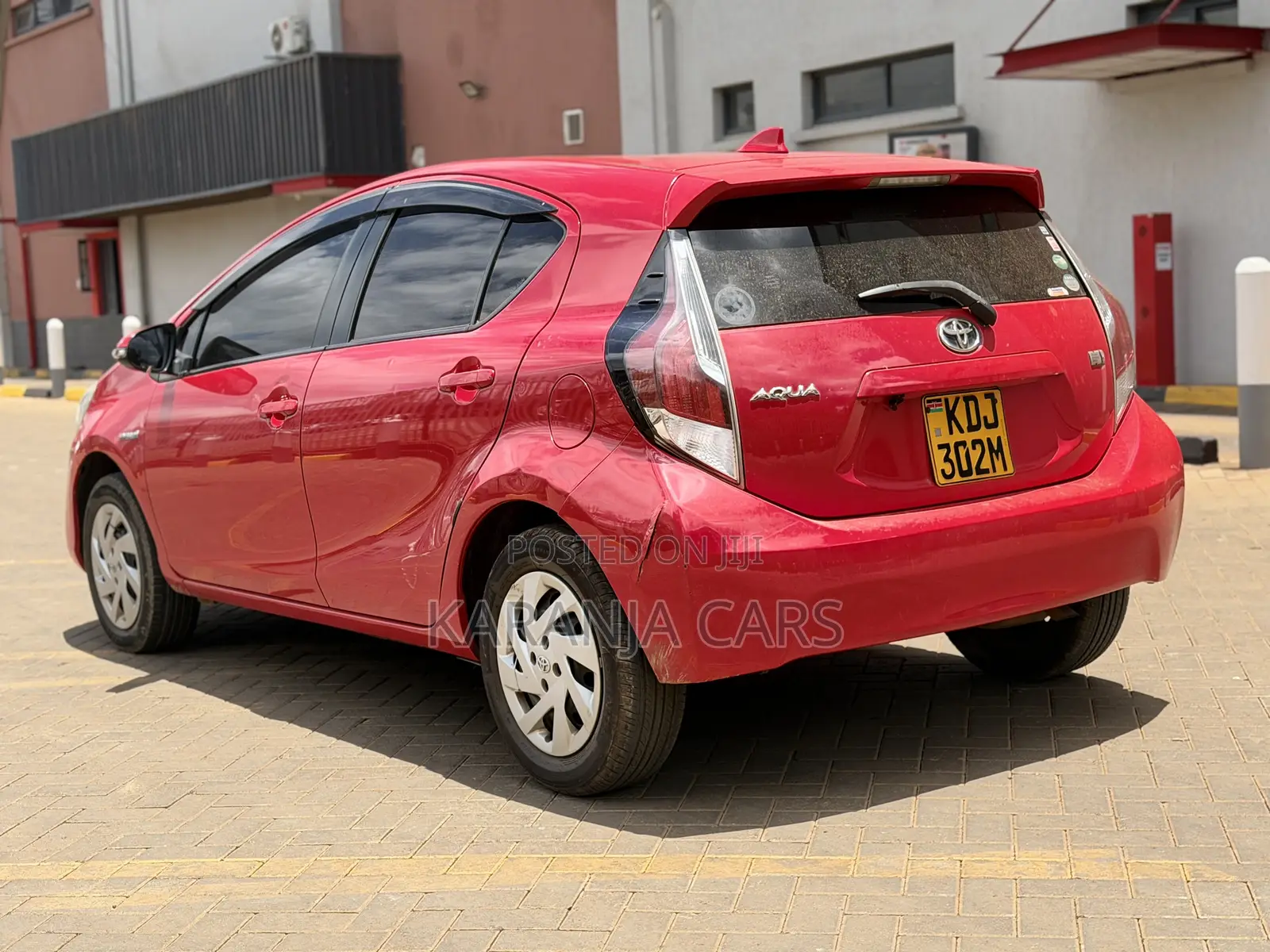 Toyota Aqua 2015 Red