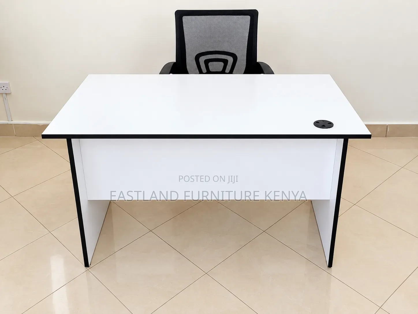 White Office Desk With Black Edging – Minimalist Executive Work Table