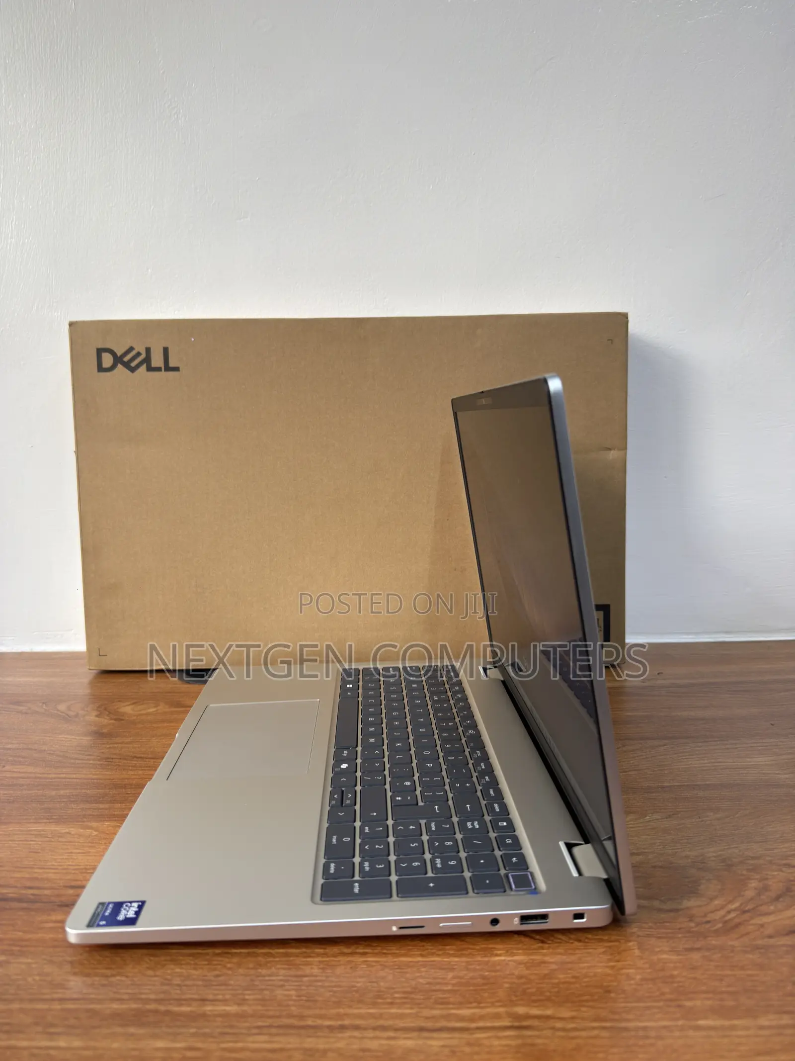 New Laptop Dell Pro Plus 16 16GB Intel Core Ultra 5 SSD 512GB