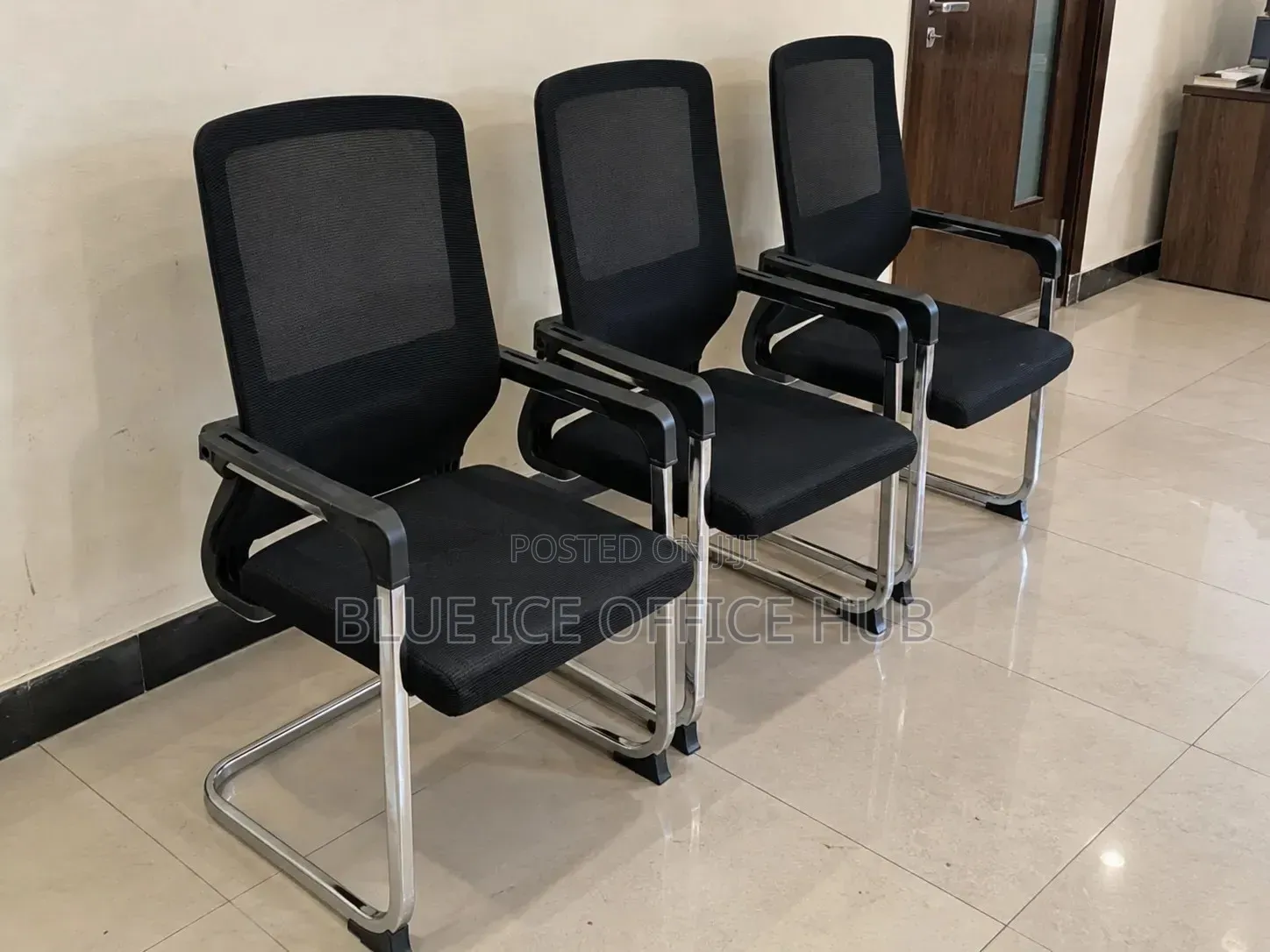 Black Mesh Visitor Chair – Office Guest Chair With Metallic Frame