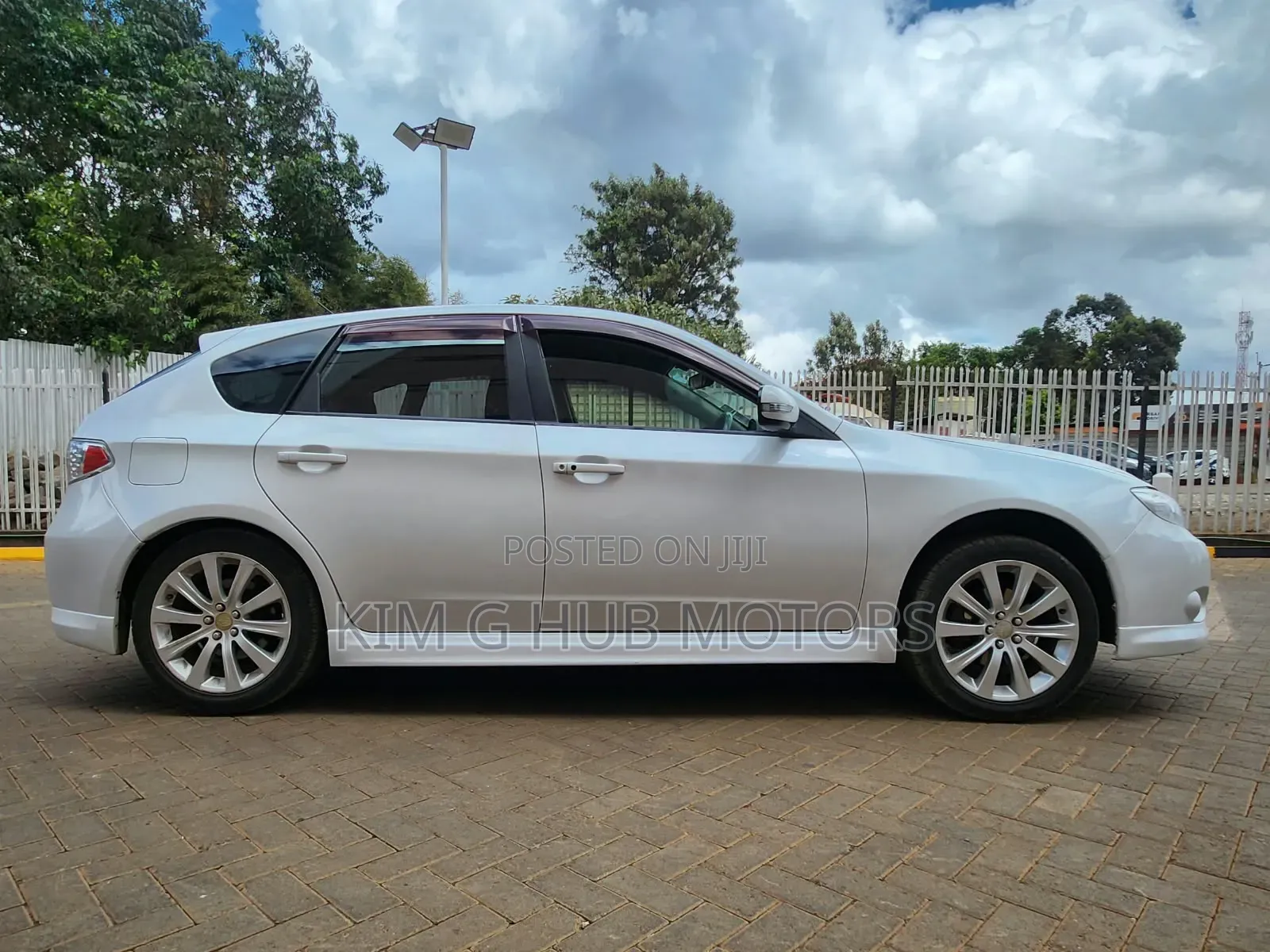 Subaru Impreza 2.0 2011 Pearl