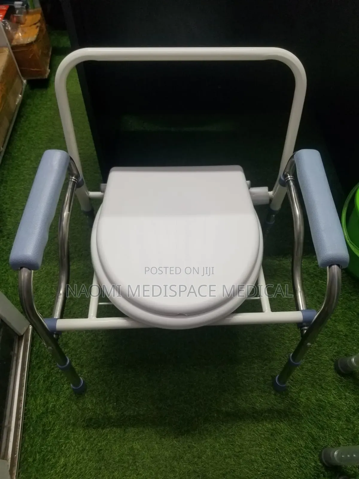 Foldable, Sturdy Commode Chair/Portable Potty