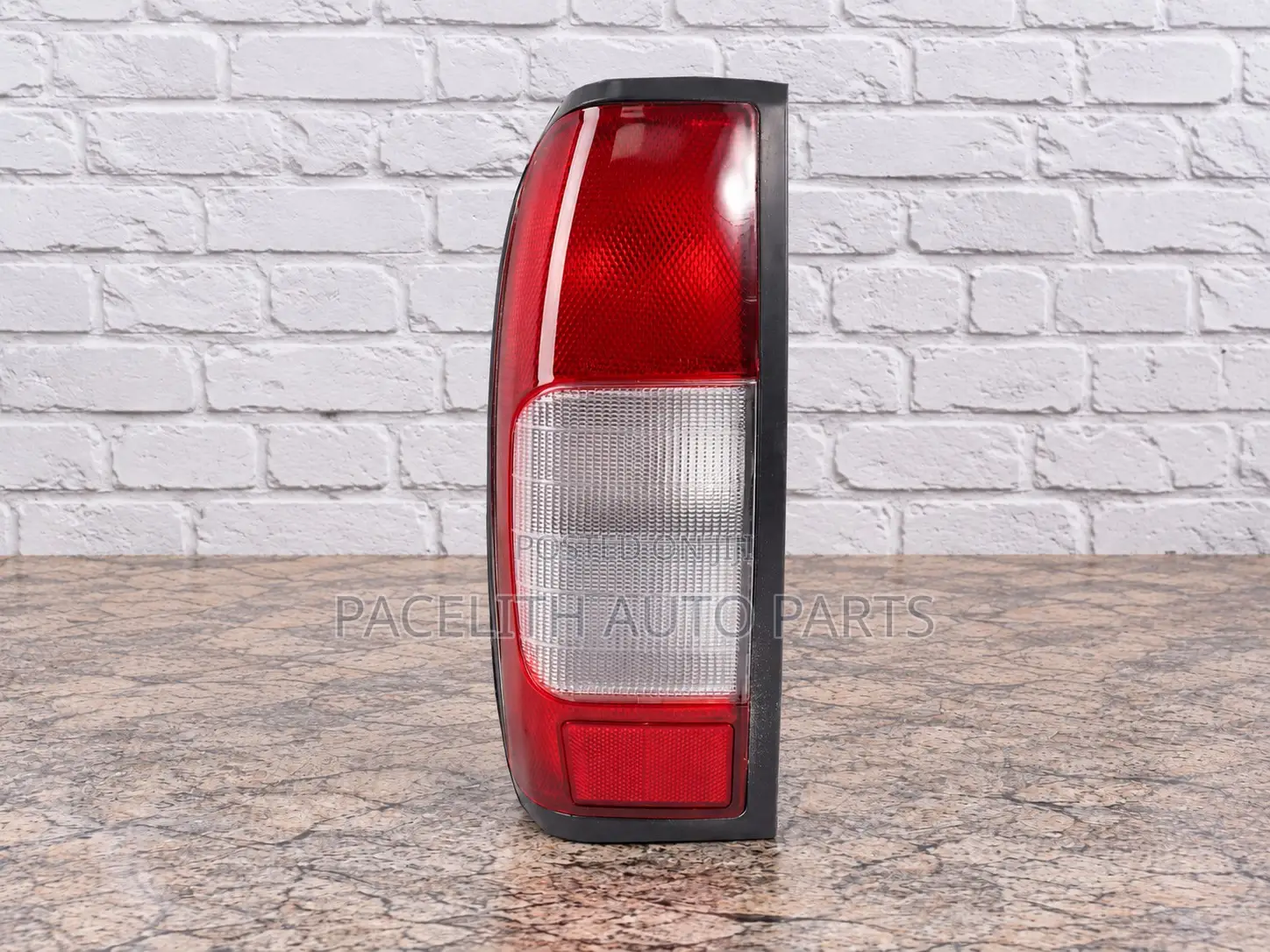 Tail Lamp / Light Nissan Hardbody D22 Pickup 1998/1999/2000/2003 Long
