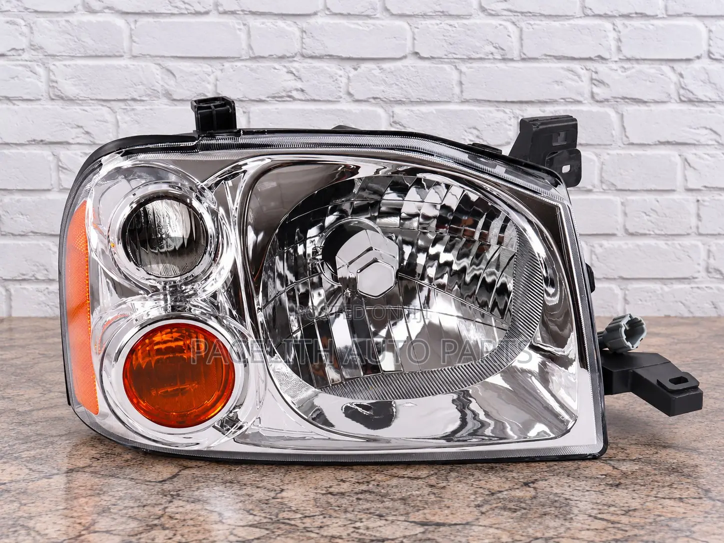 Head Lamp / Light Nissan Hardbody D22 Atoti J85 2003