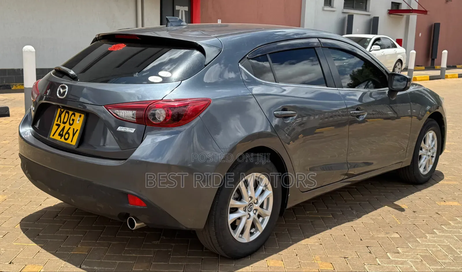 Mazda Axela SV Premium 2014 Gray