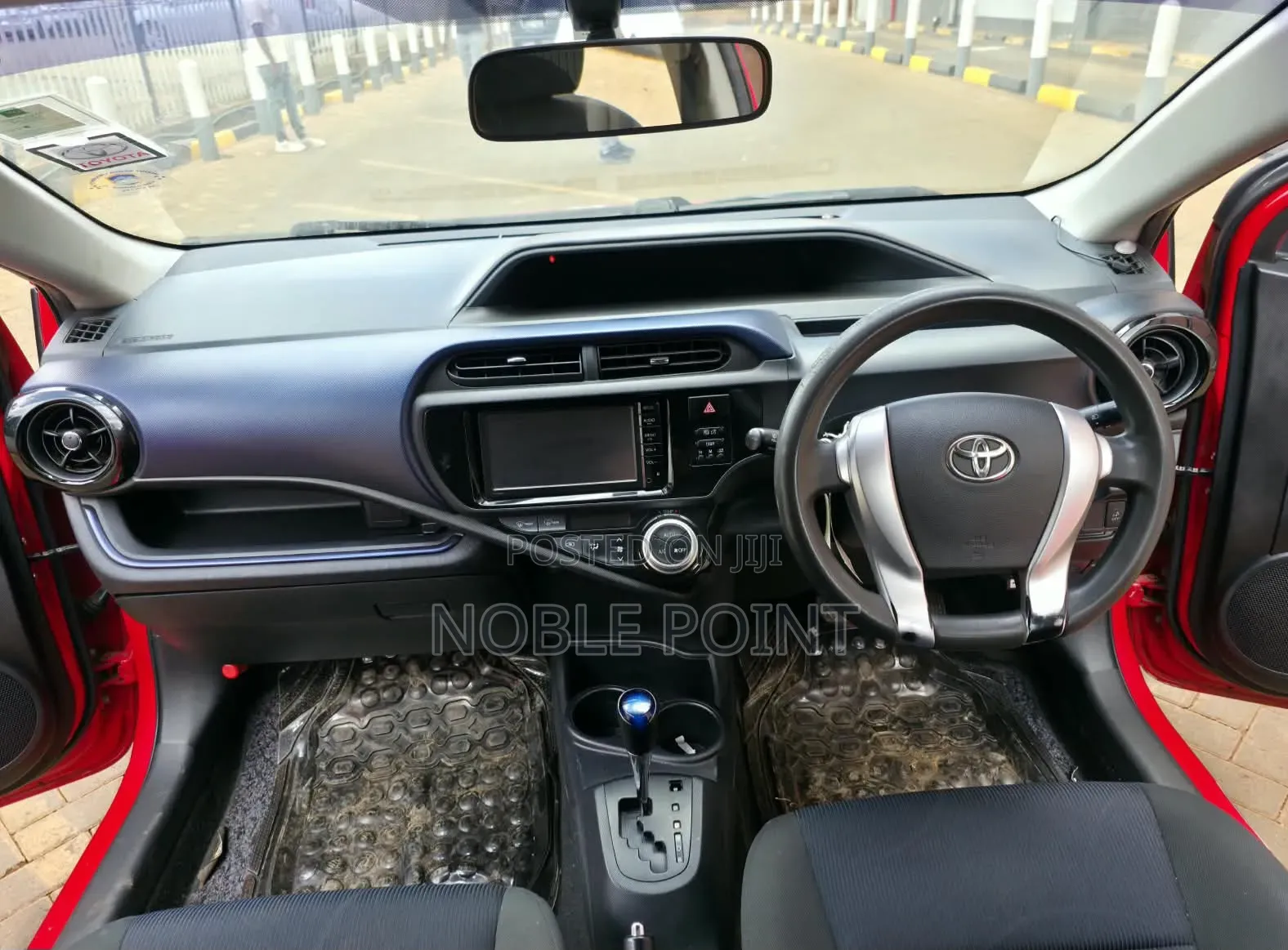 Toyota Aqua 2015 Red