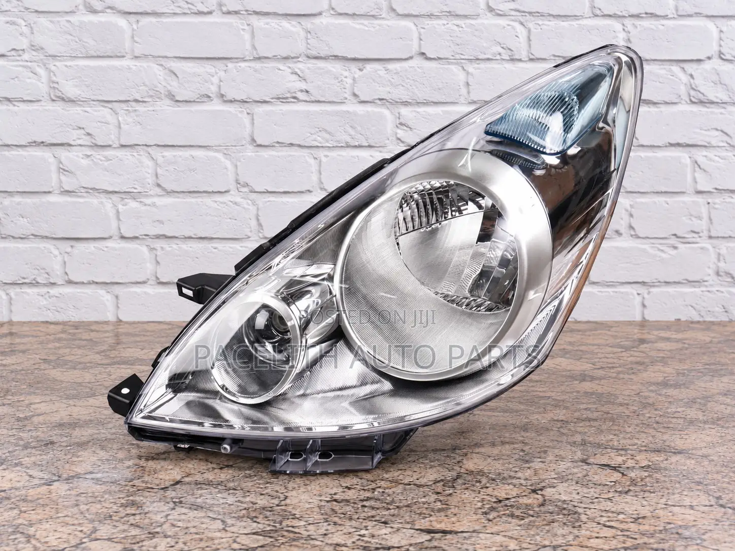 Depo Head Lamp / Light Nissan Note 2010/2011/2012