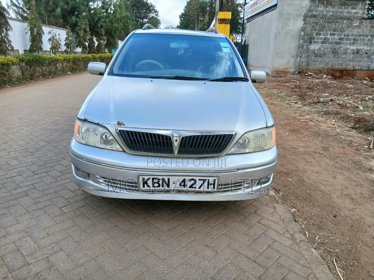 Toyota Vista 2003 Silver