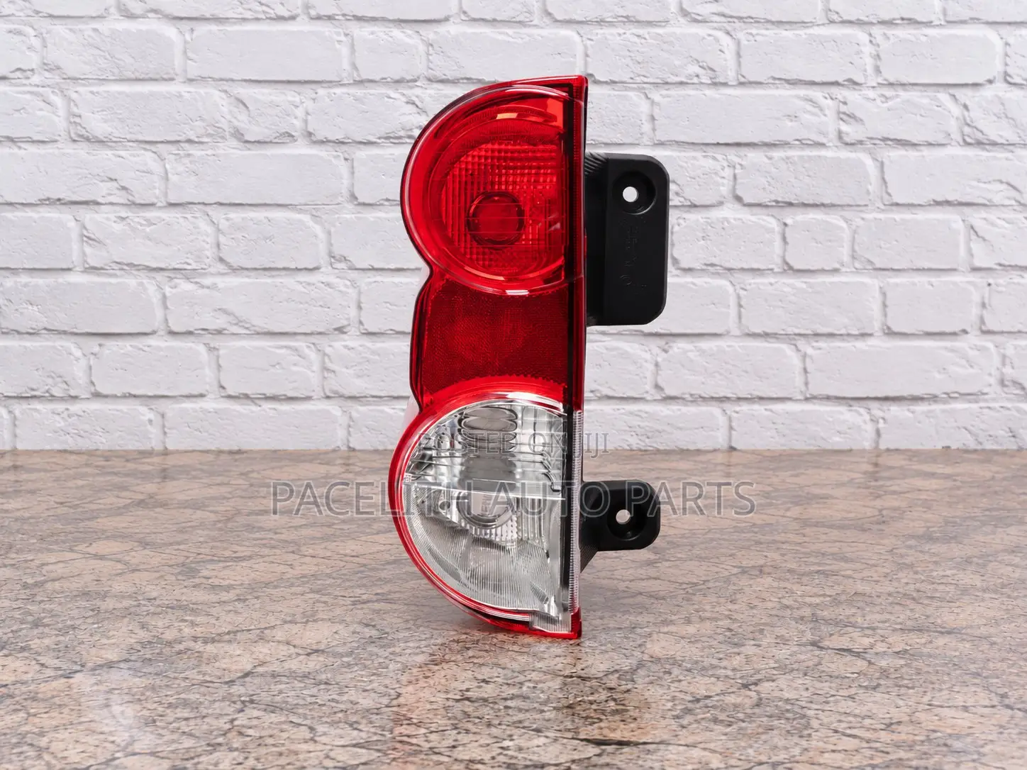 Tail Lamp / Light Nissan NV200 Vanette 2010